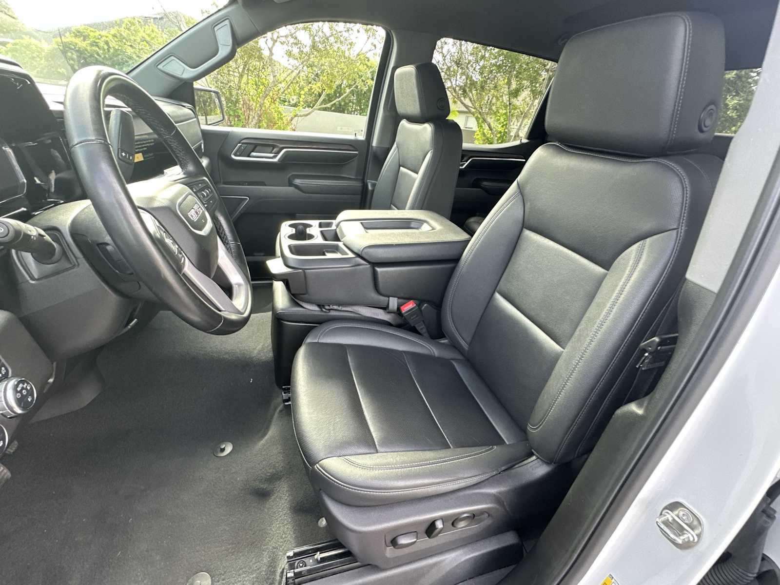 Thumbnail: 2024 GMC Sierra 1500 - 15