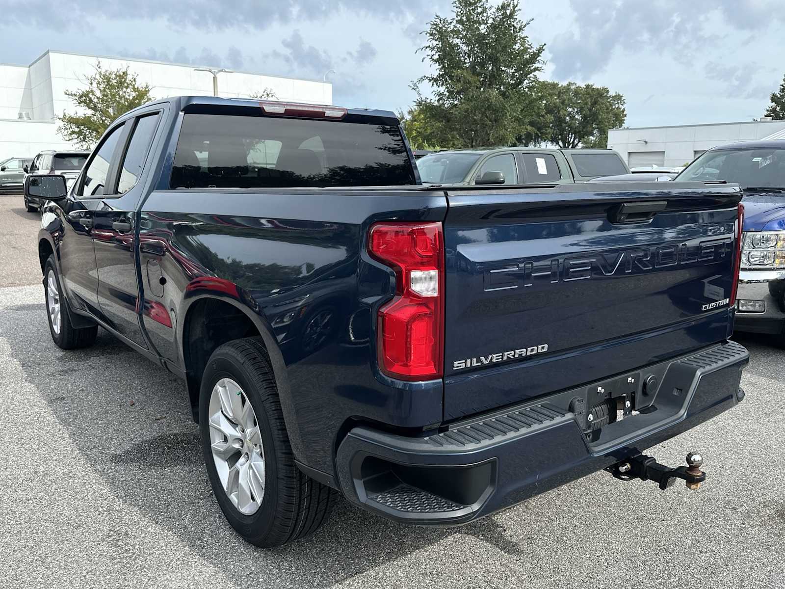 Thumbnail: 2020 Chevrolet Silverado 1500 - 4