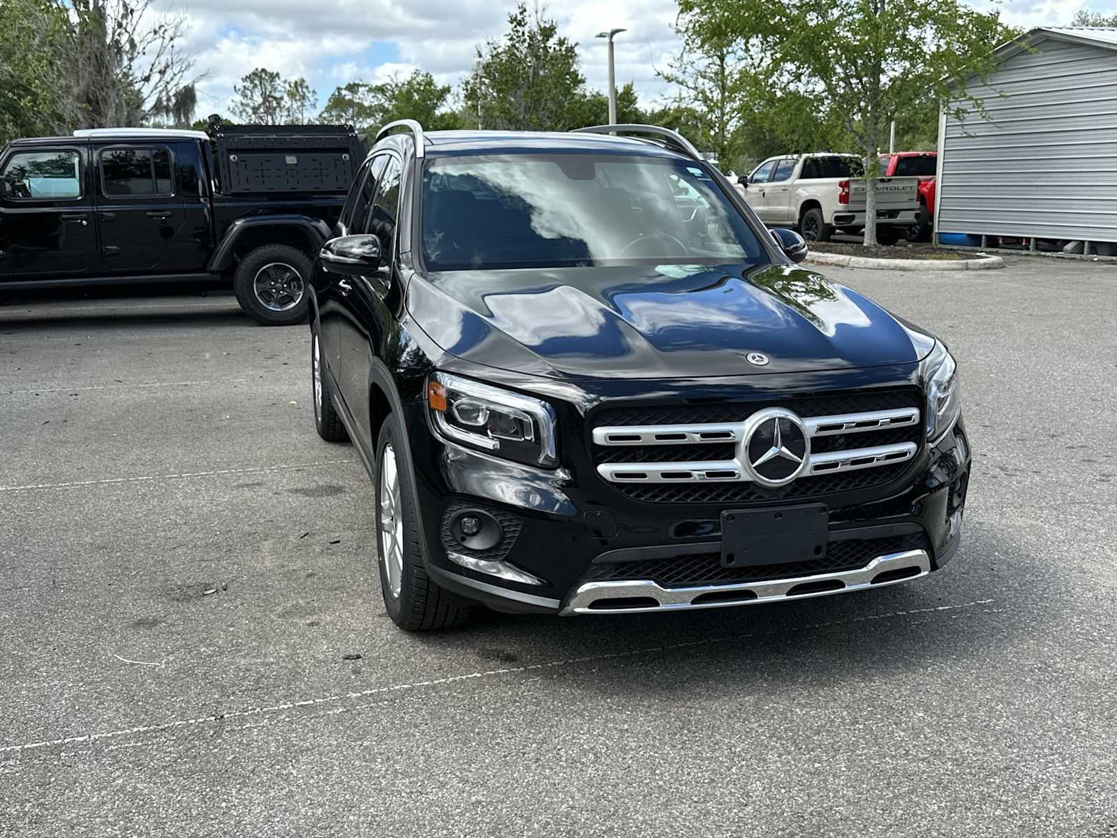 Thumbnail: 2023 Mercedes-Benz GLB - 8