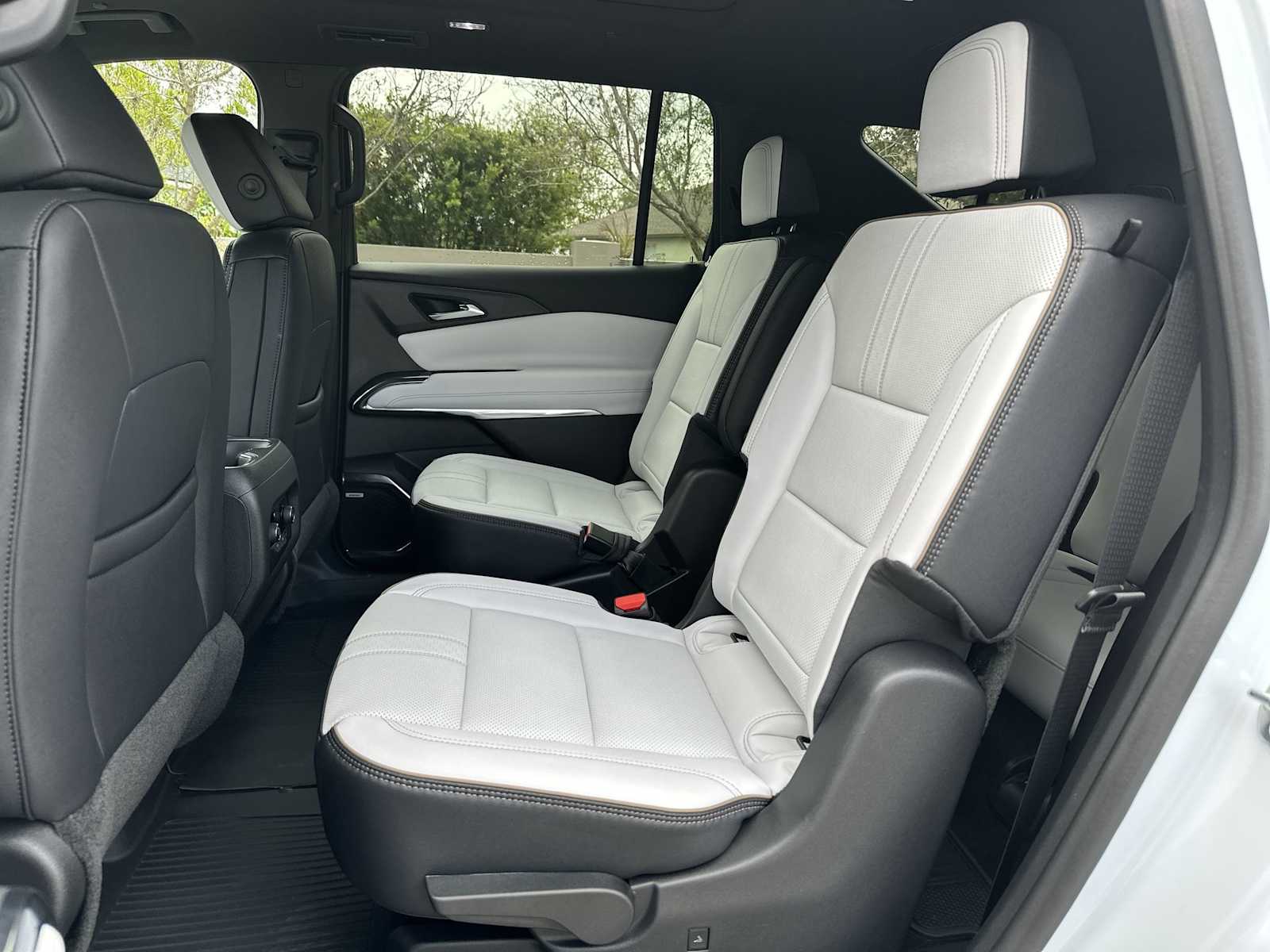 Thumbnail: 2026 Chevrolet Traverse - 18