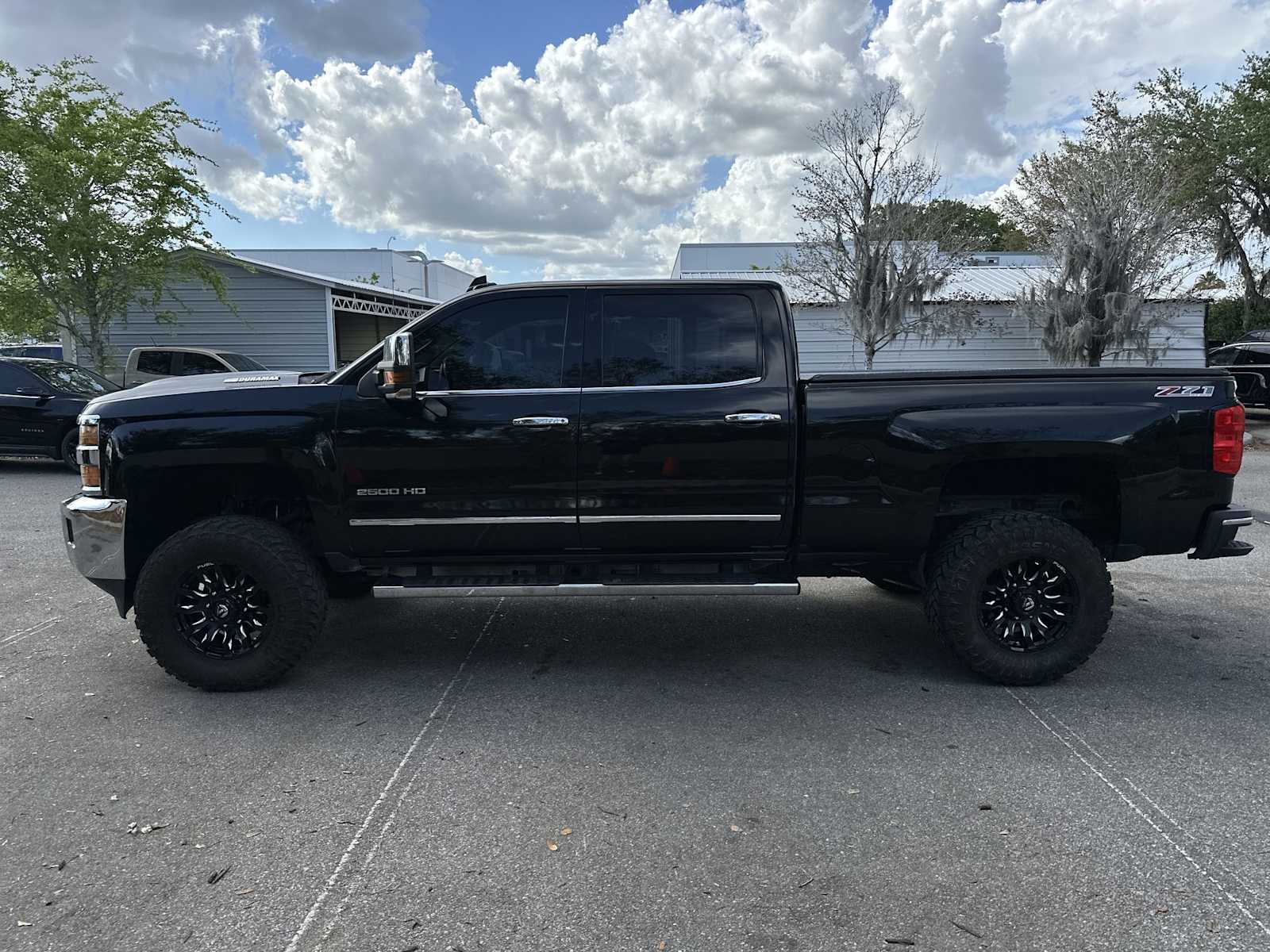 Thumbnail: 2017 Chevrolet Silverado 2500 - 3