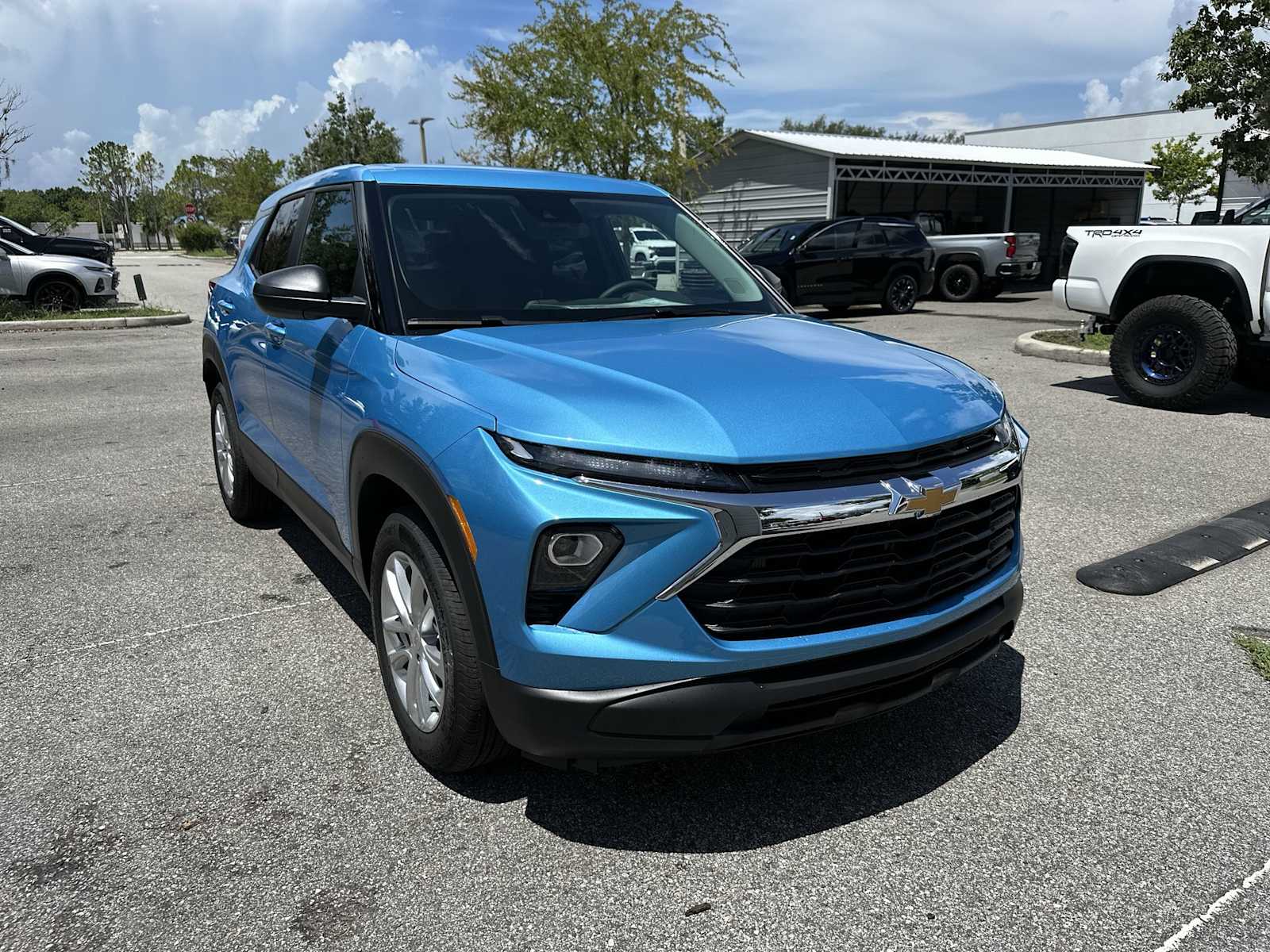 Thumbnail: 2026 Chevrolet TrailBlazer - 8