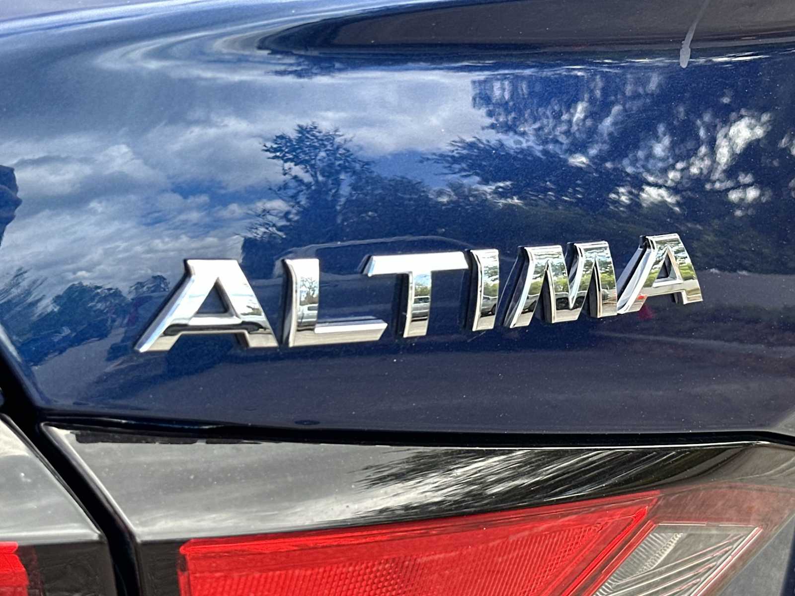 Thumbnail: 2019 Nissan Altima - 12