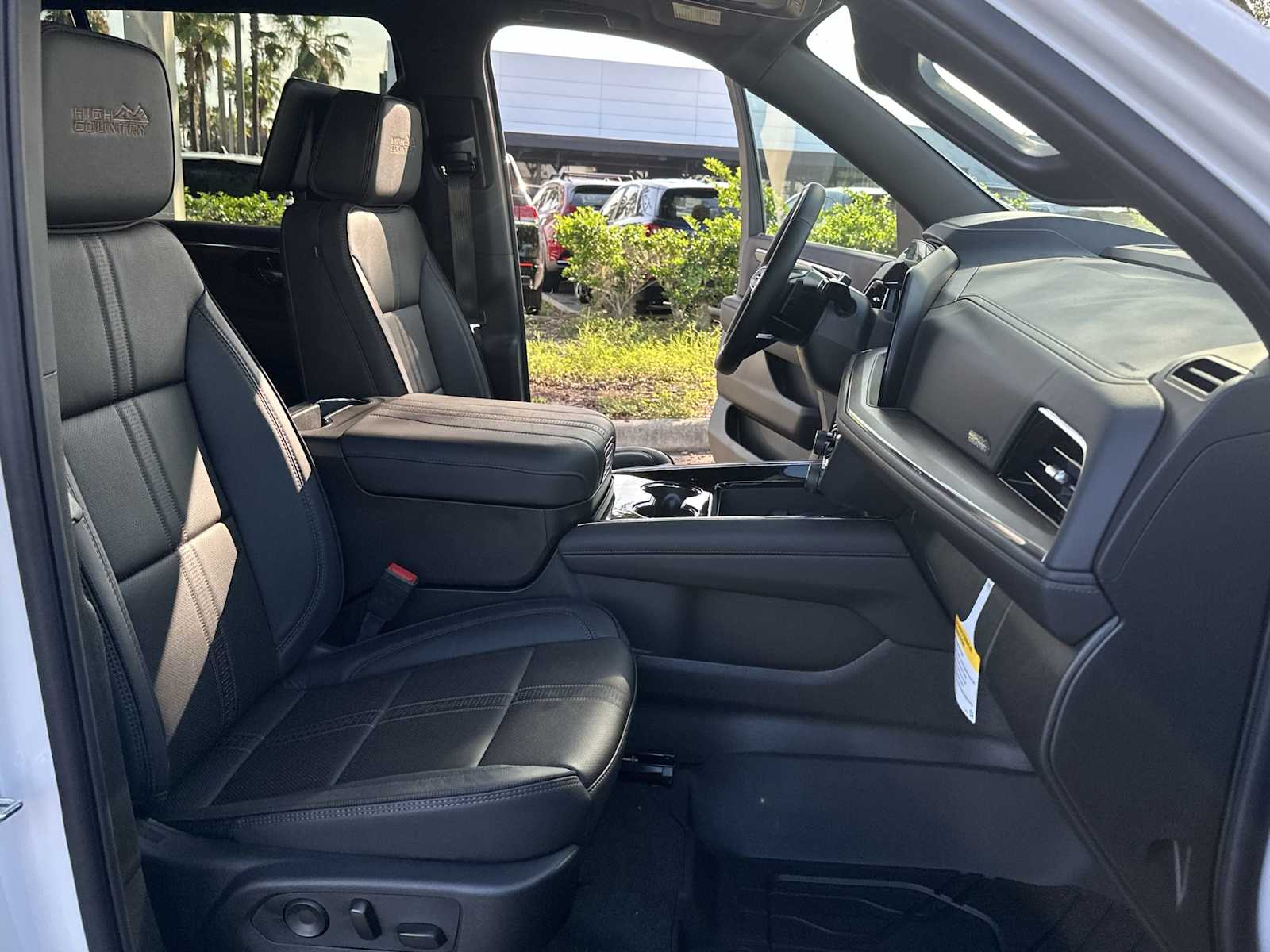 Thumbnail: 2025 Chevrolet Suburban - 14
