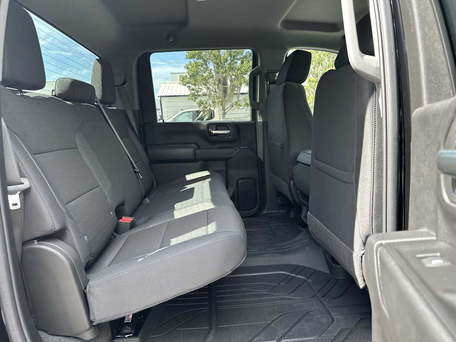 Thumbnail: 2025 Chevrolet Silverado 2500 - 18