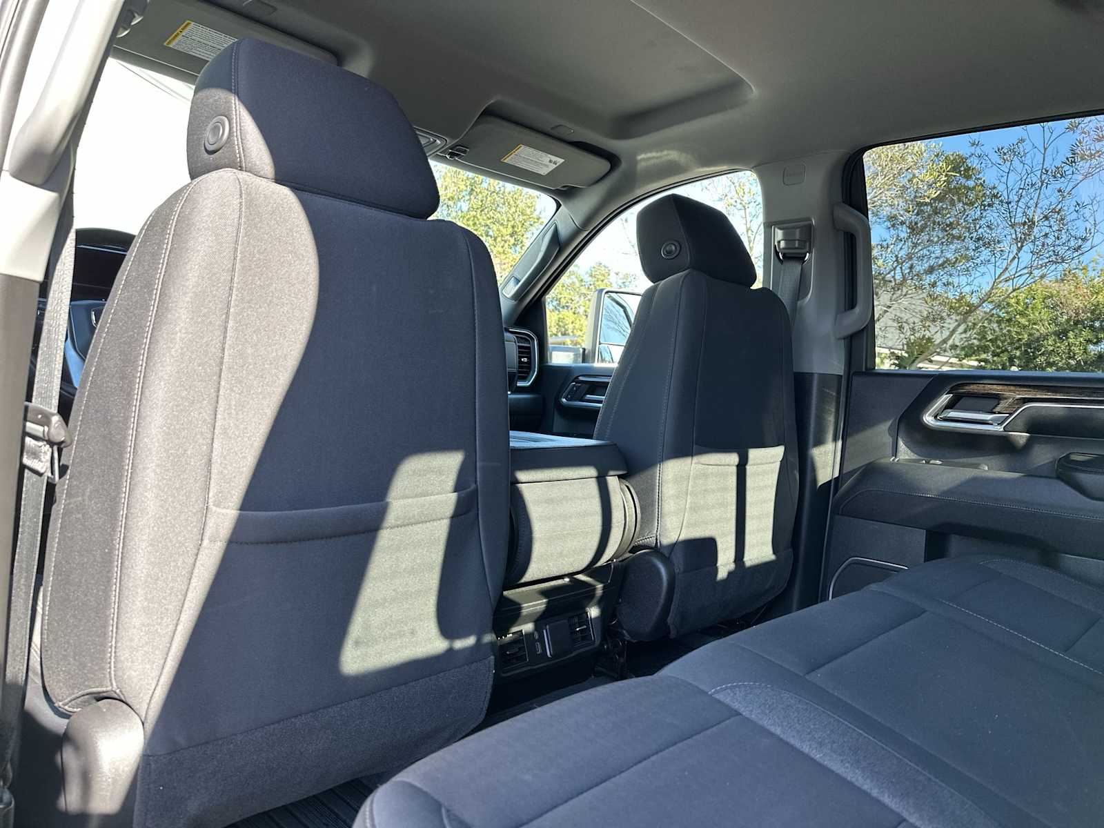 Thumbnail: 2024 GMC Sierra 2500 - 16