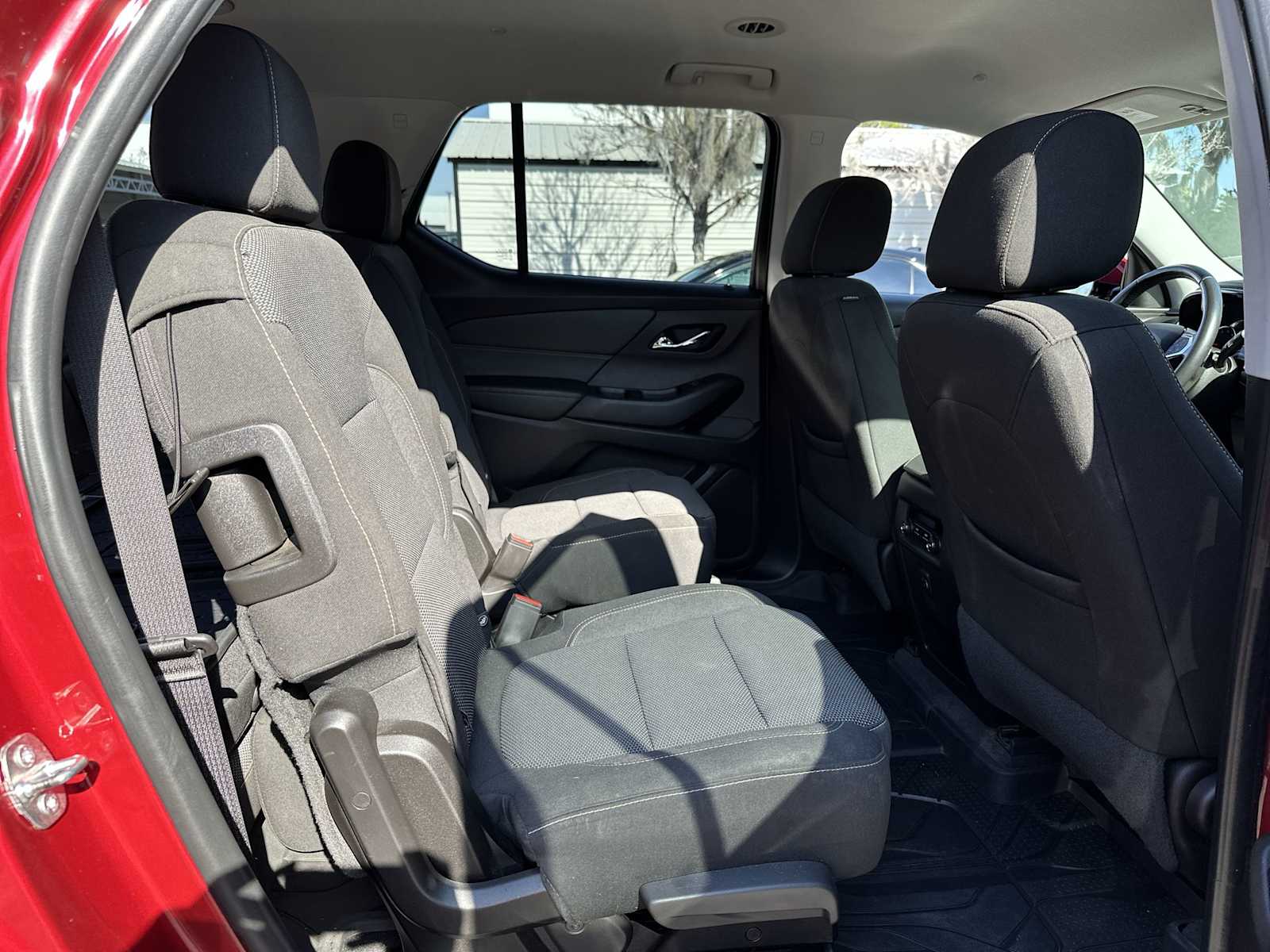 Thumbnail: 2019 Chevrolet Traverse - 18