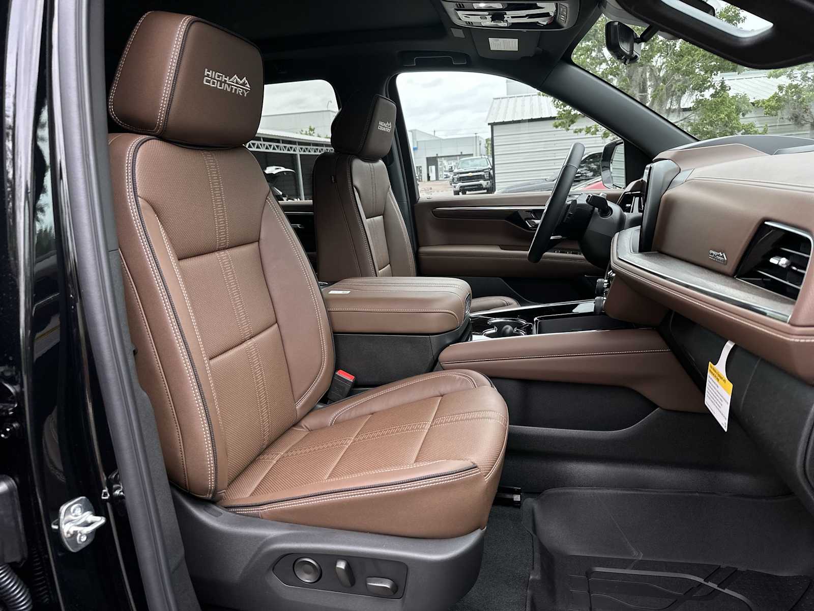 Thumbnail: 2026 Chevrolet Suburban - 19