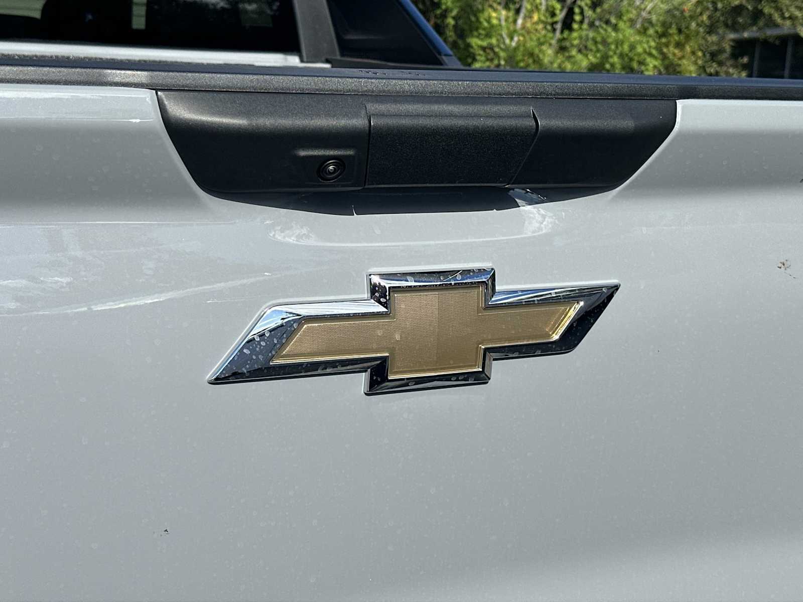 Thumbnail: 2026 Chevrolet Silverado EV - 10