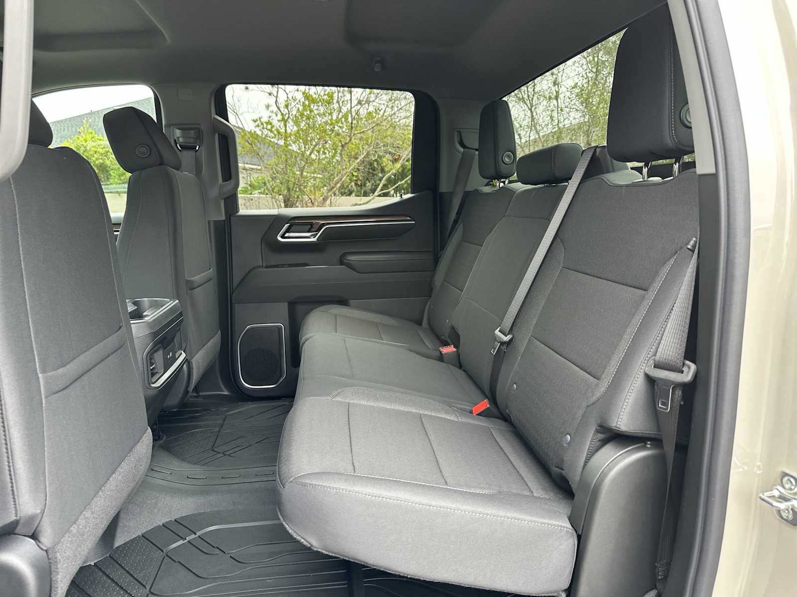 Thumbnail: 2026 Chevrolet Silverado 1500 - 17