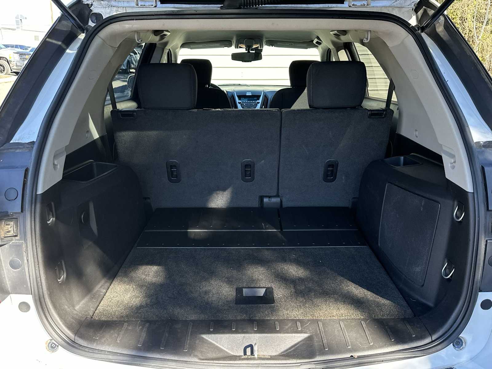 Thumbnail: 2011 Chevrolet Equinox - 25