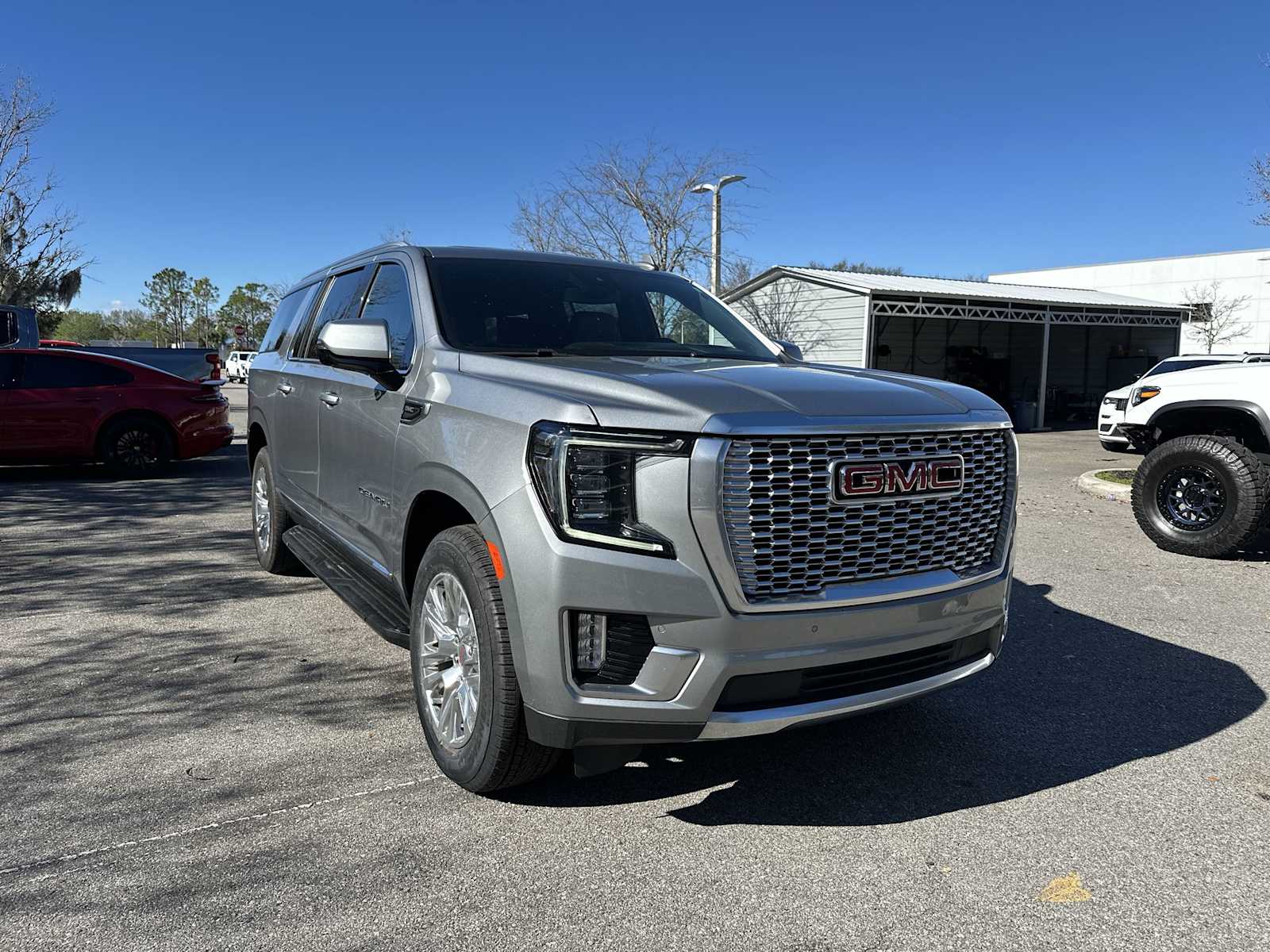 Thumbnail: 2024 GMC Yukon XL - 8