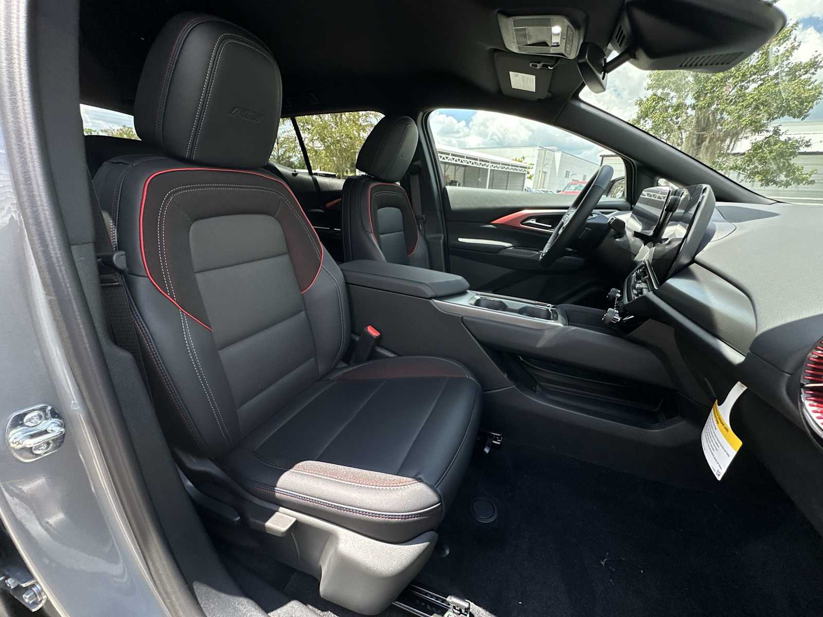 Thumbnail: 2025 Chevrolet Equinox - 19