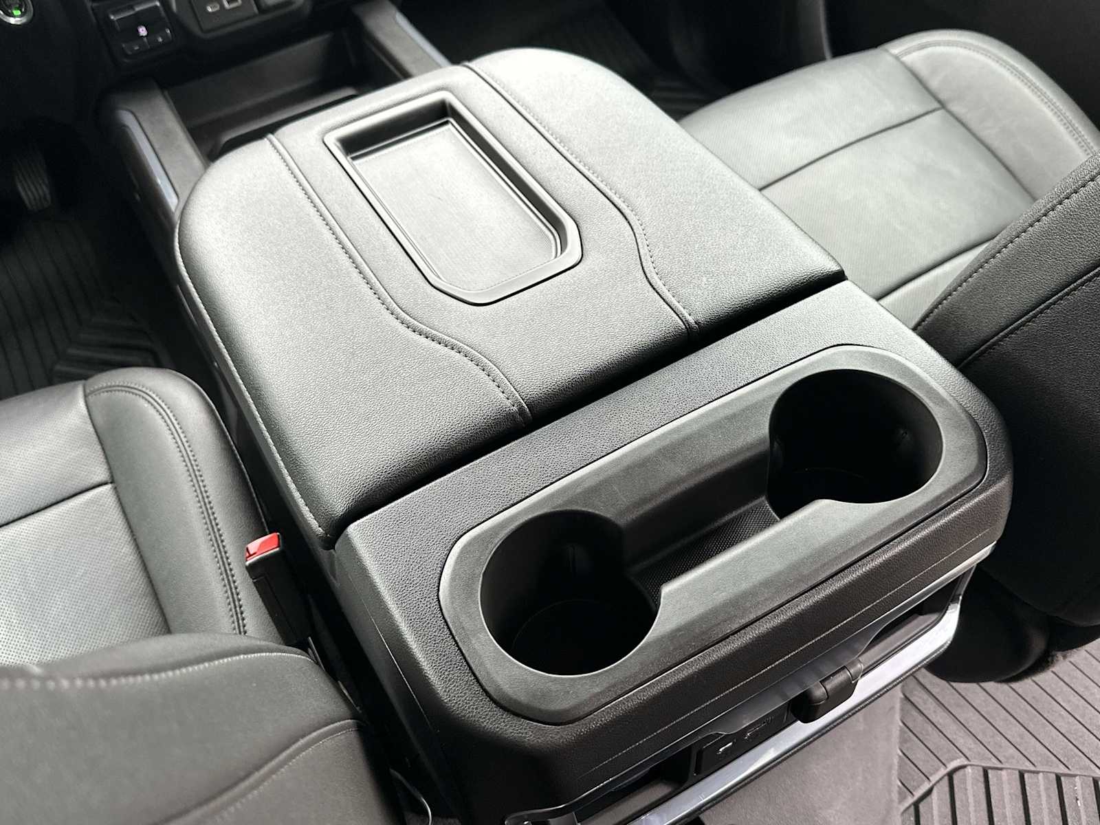 Thumbnail: 2021 Chevrolet Silverado 1500 - 24