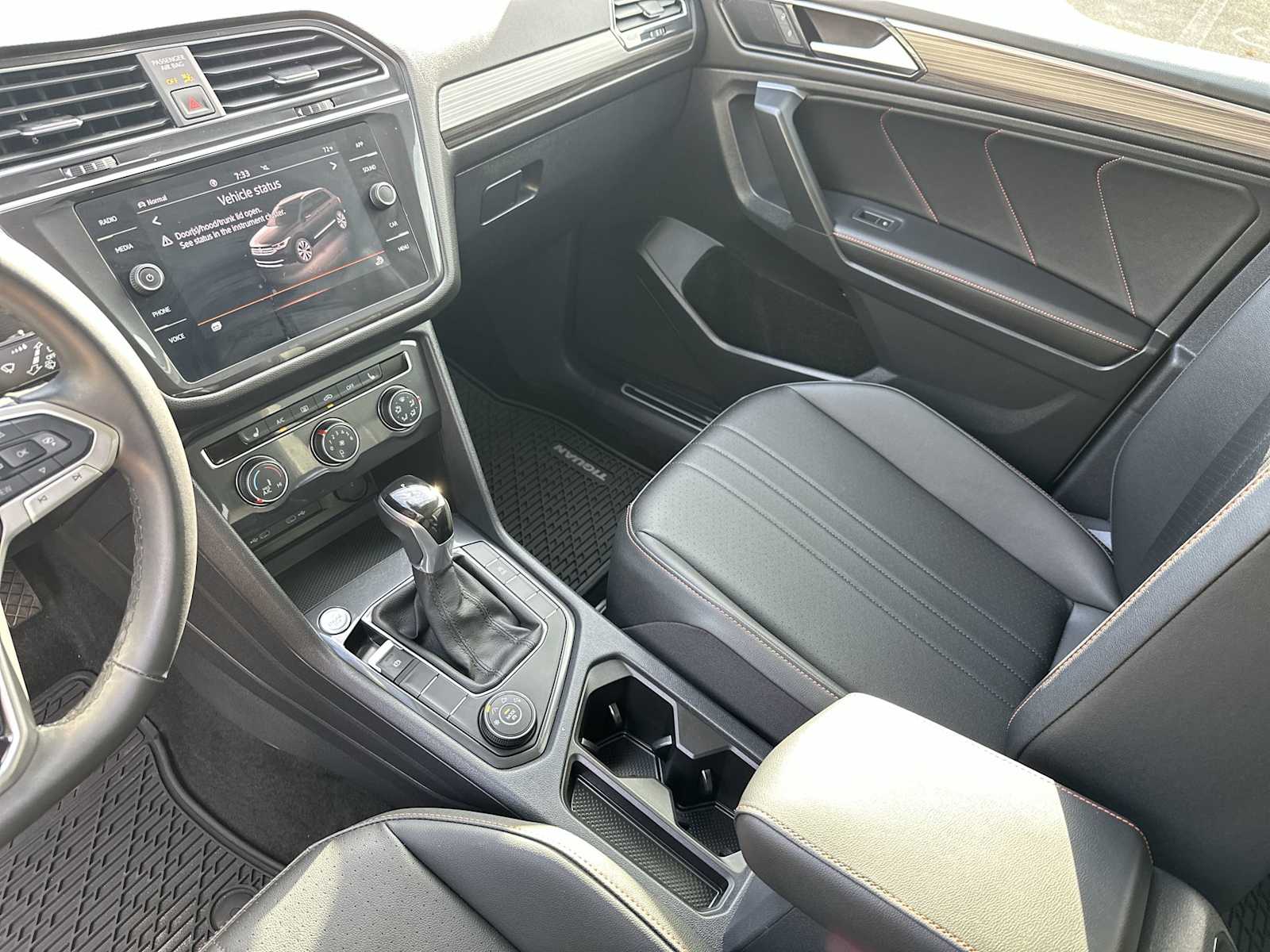 Thumbnail: 2024 Volkswagen Tiguan - 22