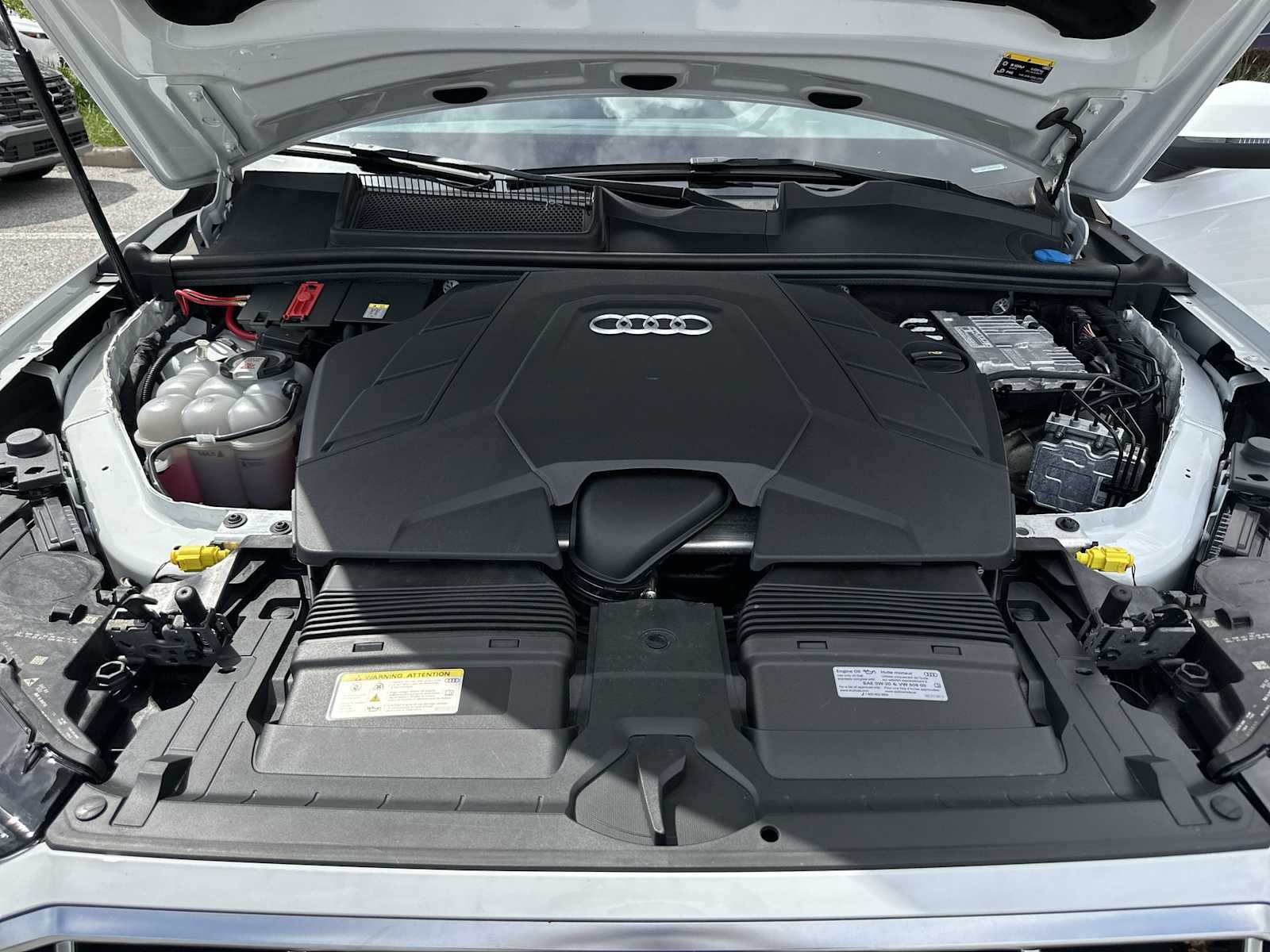 Thumbnail: 2024 Audi Q7 - 13