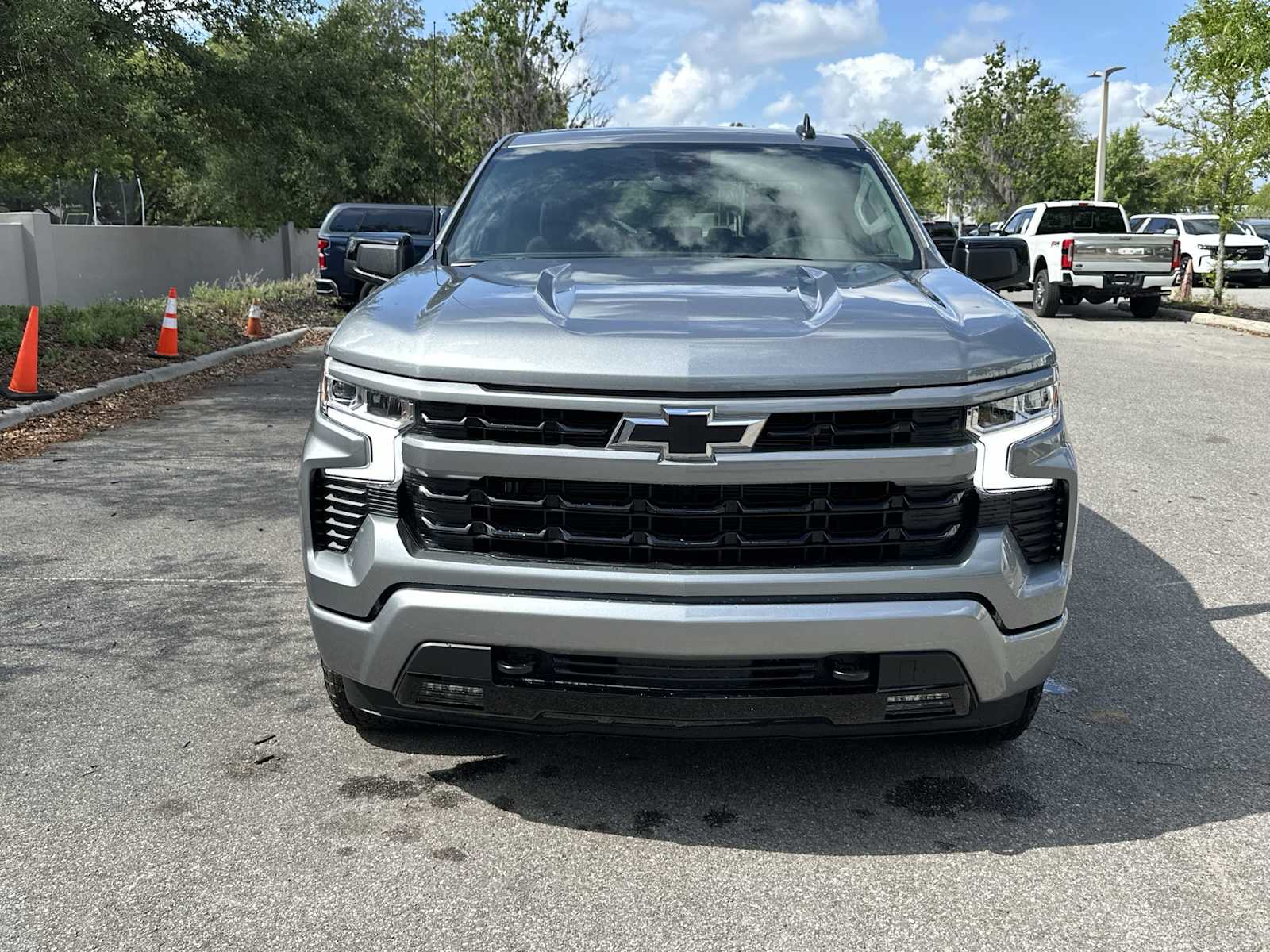 Thumbnail: 2026 Chevrolet Silverado 1500 - 9