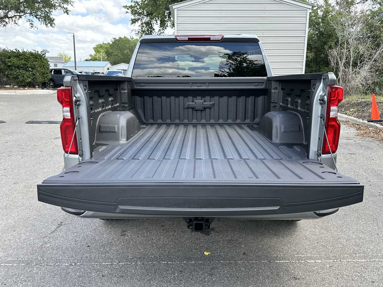 Thumbnail: 2026 Chevrolet Silverado 1500 - 25