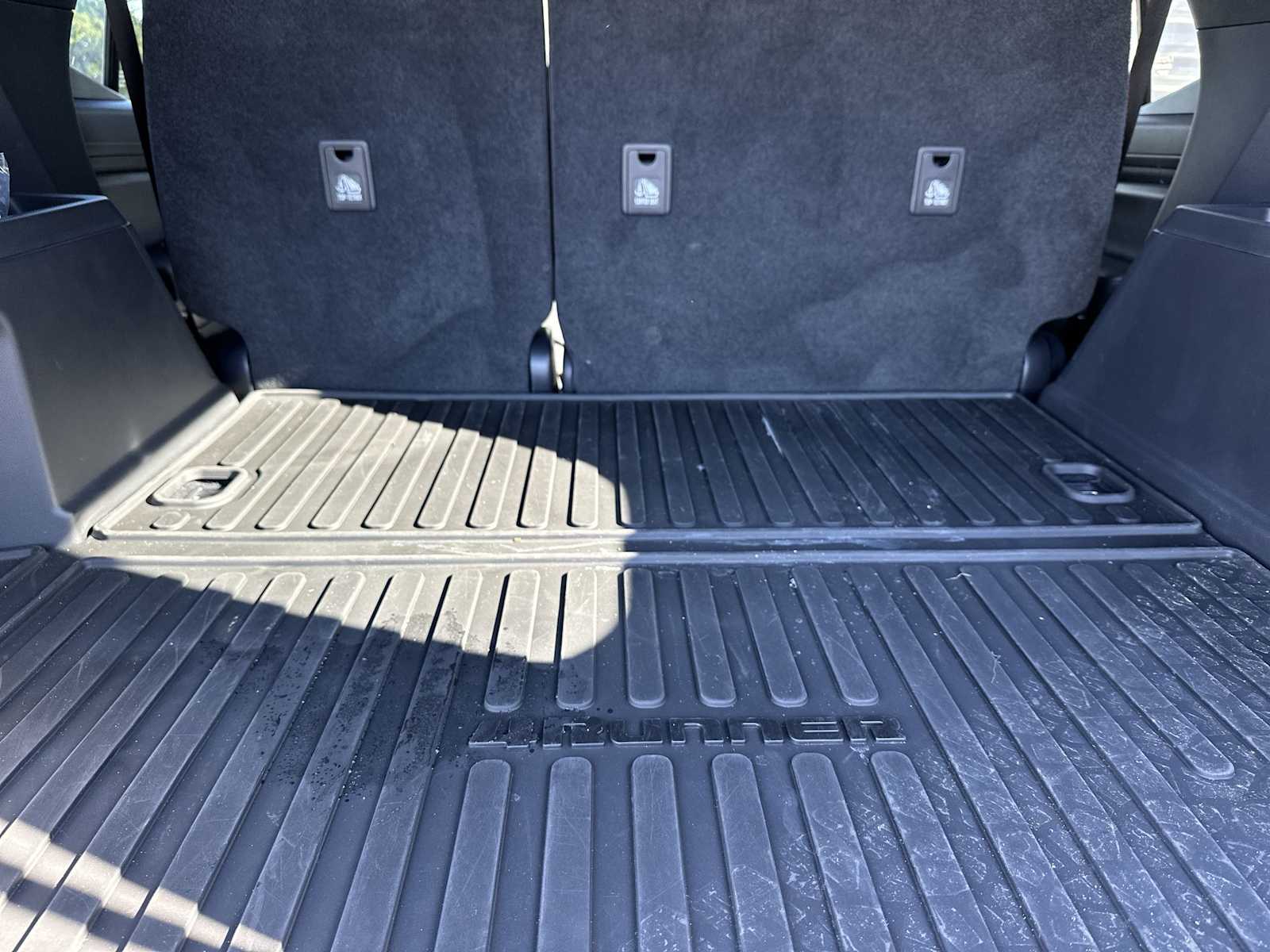 Thumbnail: 2025 Toyota 4Runner - 25