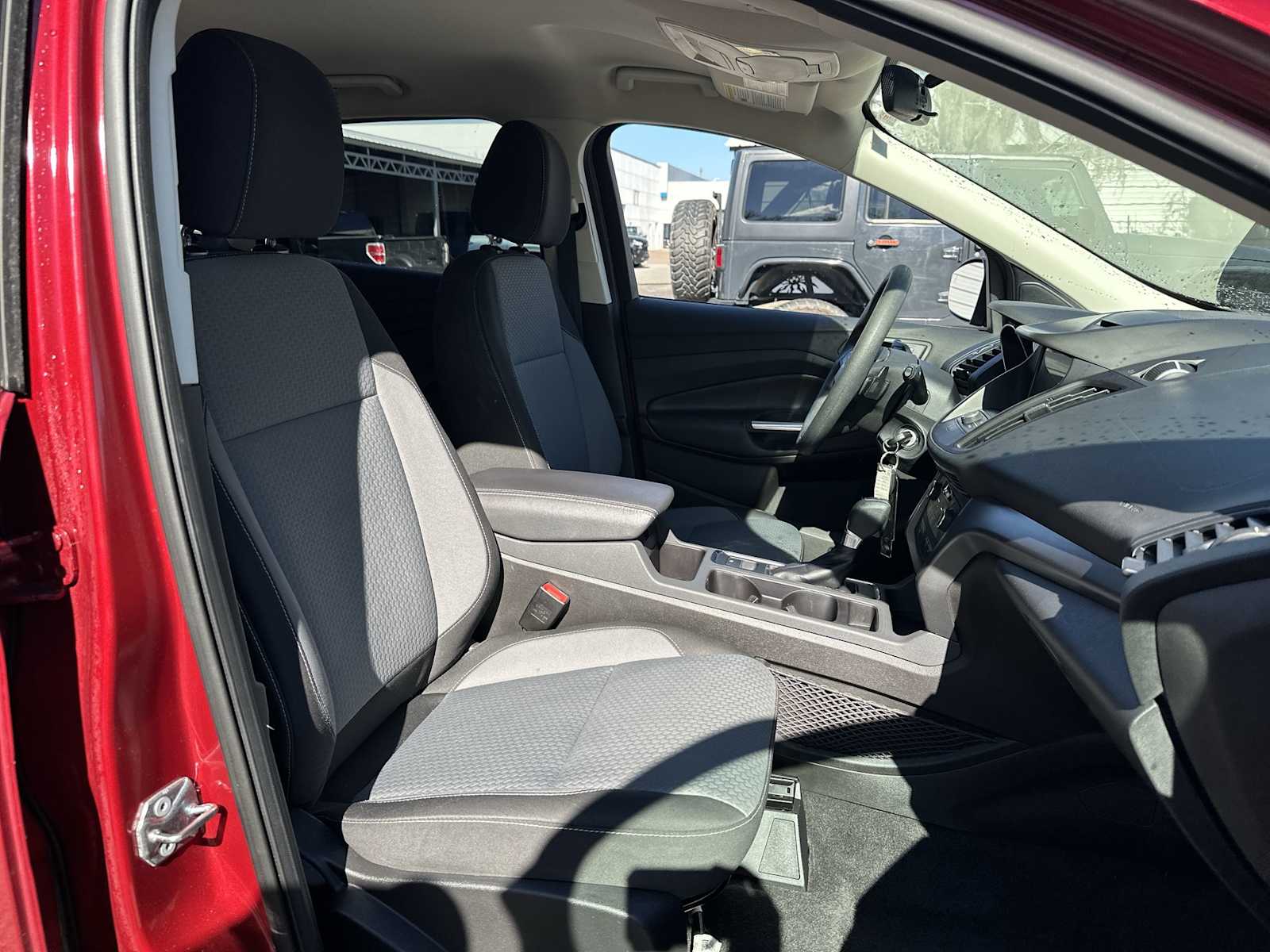 Thumbnail: 2017 Ford Escape - 20