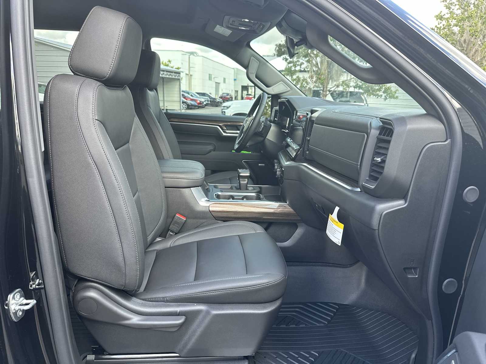 Thumbnail: 2026 Chevrolet Silverado 1500 - 19