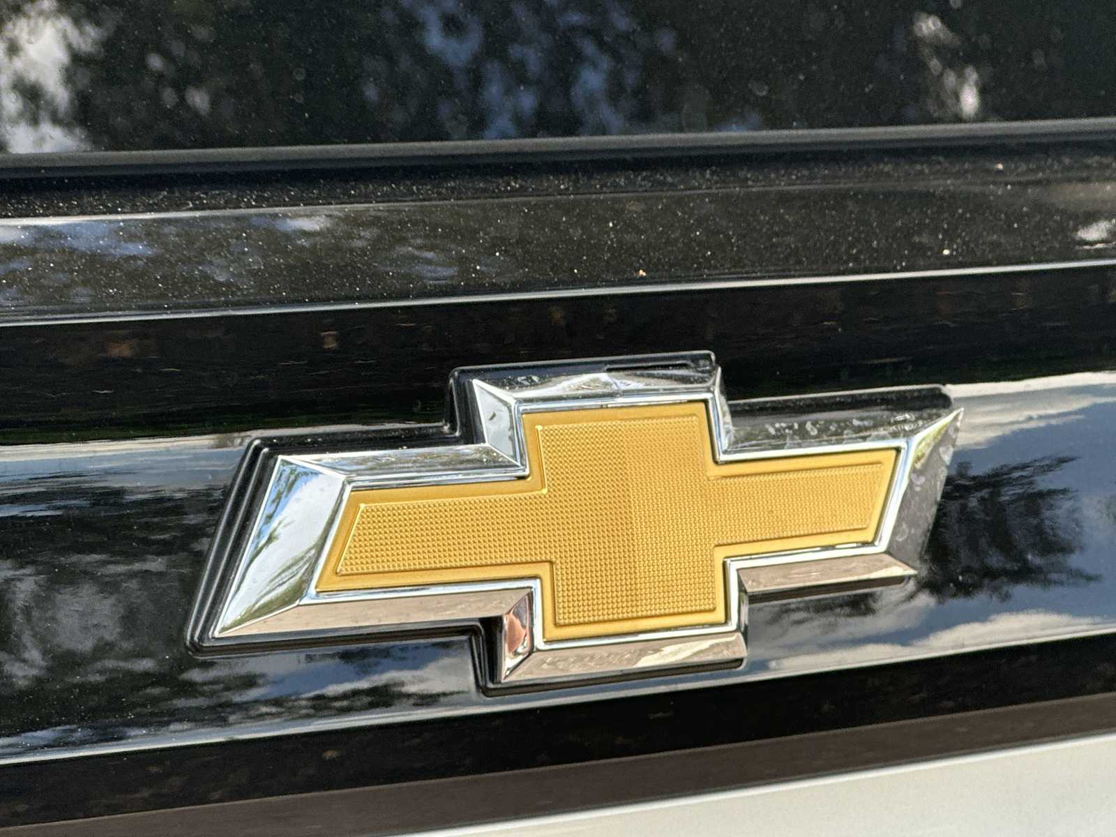 Thumbnail: 2025 Chevrolet Suburban - 10