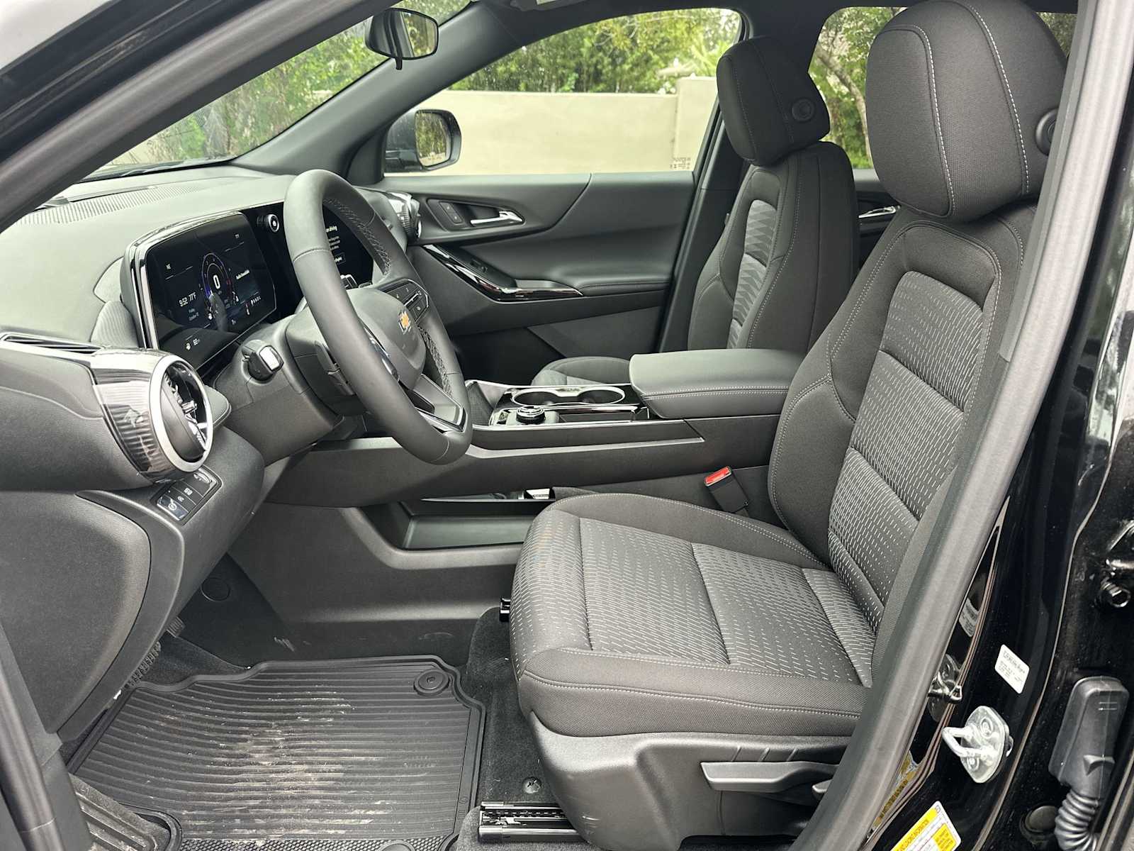 Thumbnail: 2026 Chevrolet Equinox - 15