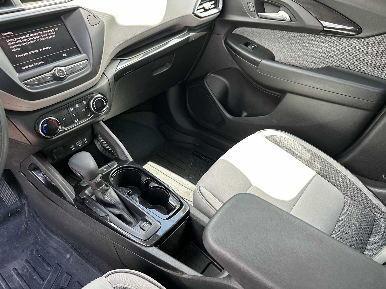 Thumbnail: 2021 Chevrolet TrailBlazer - 21