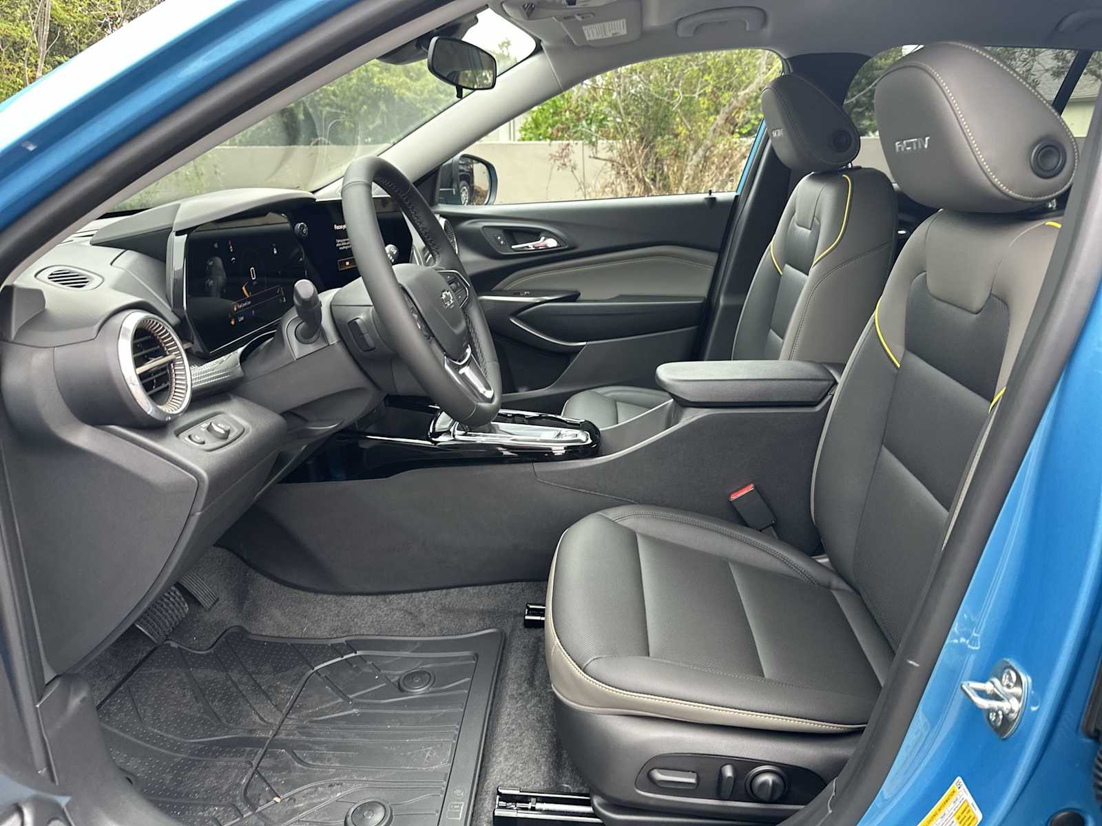 Thumbnail: 2026 Chevrolet Trax - 15