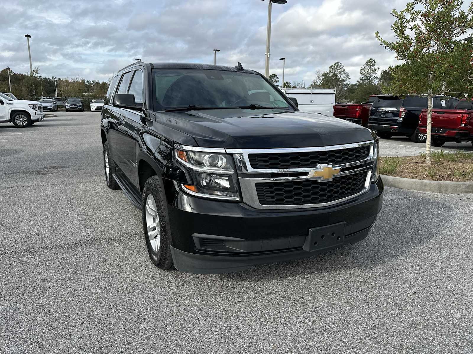 Thumbnail: 2019 Chevrolet Tahoe - 8