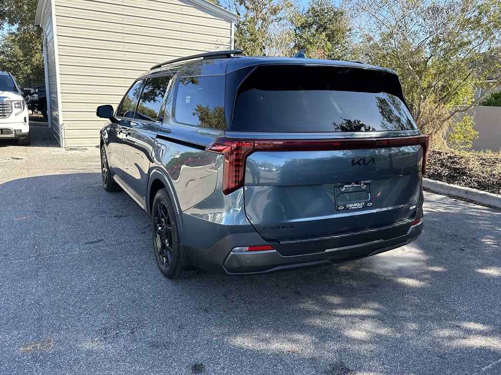 Used 2025 Kia Carnival Hybrid SX Prestige Van Passenger Van