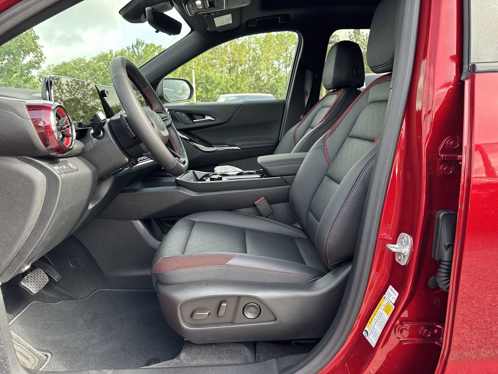 Thumbnail: 2026 Chevrolet Equinox - 2