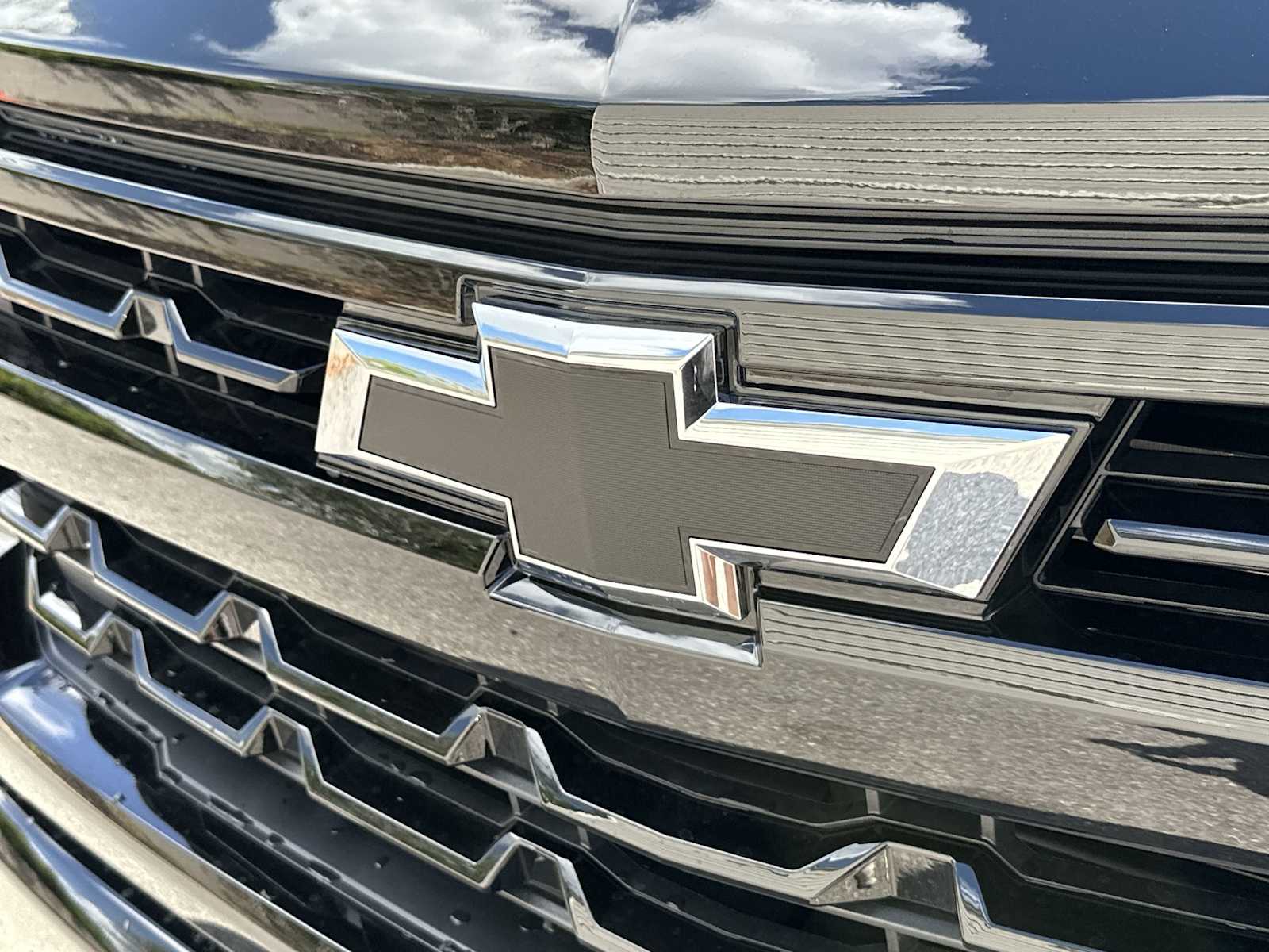Thumbnail: 2026 Chevrolet Silverado 1500 - 10