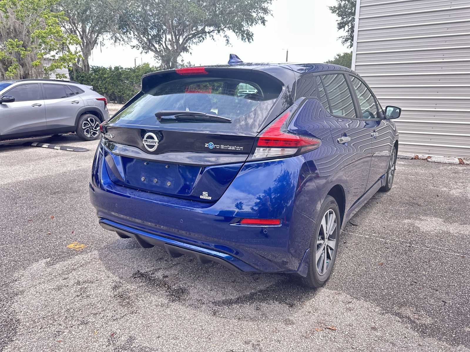 Thumbnail: 2021 Nissan Leaf - 6