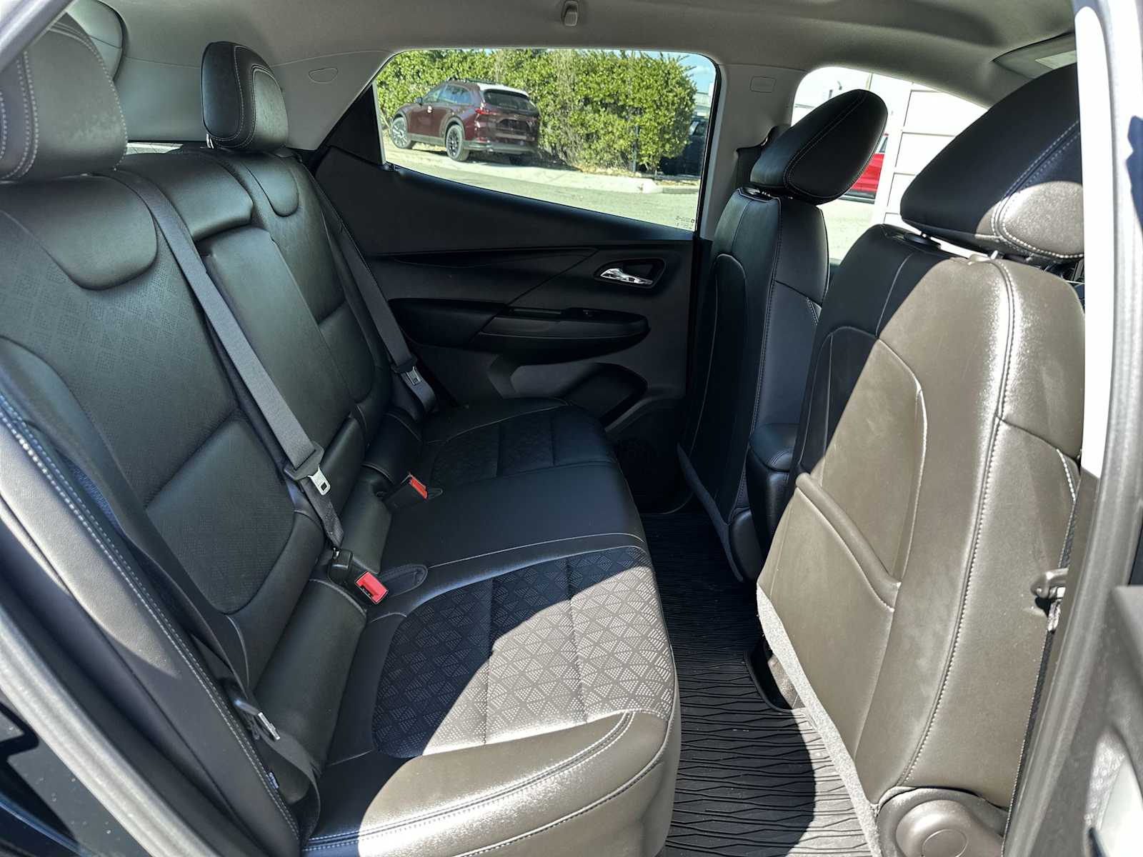 Thumbnail: 2023 Chevrolet Bolt EV - 18