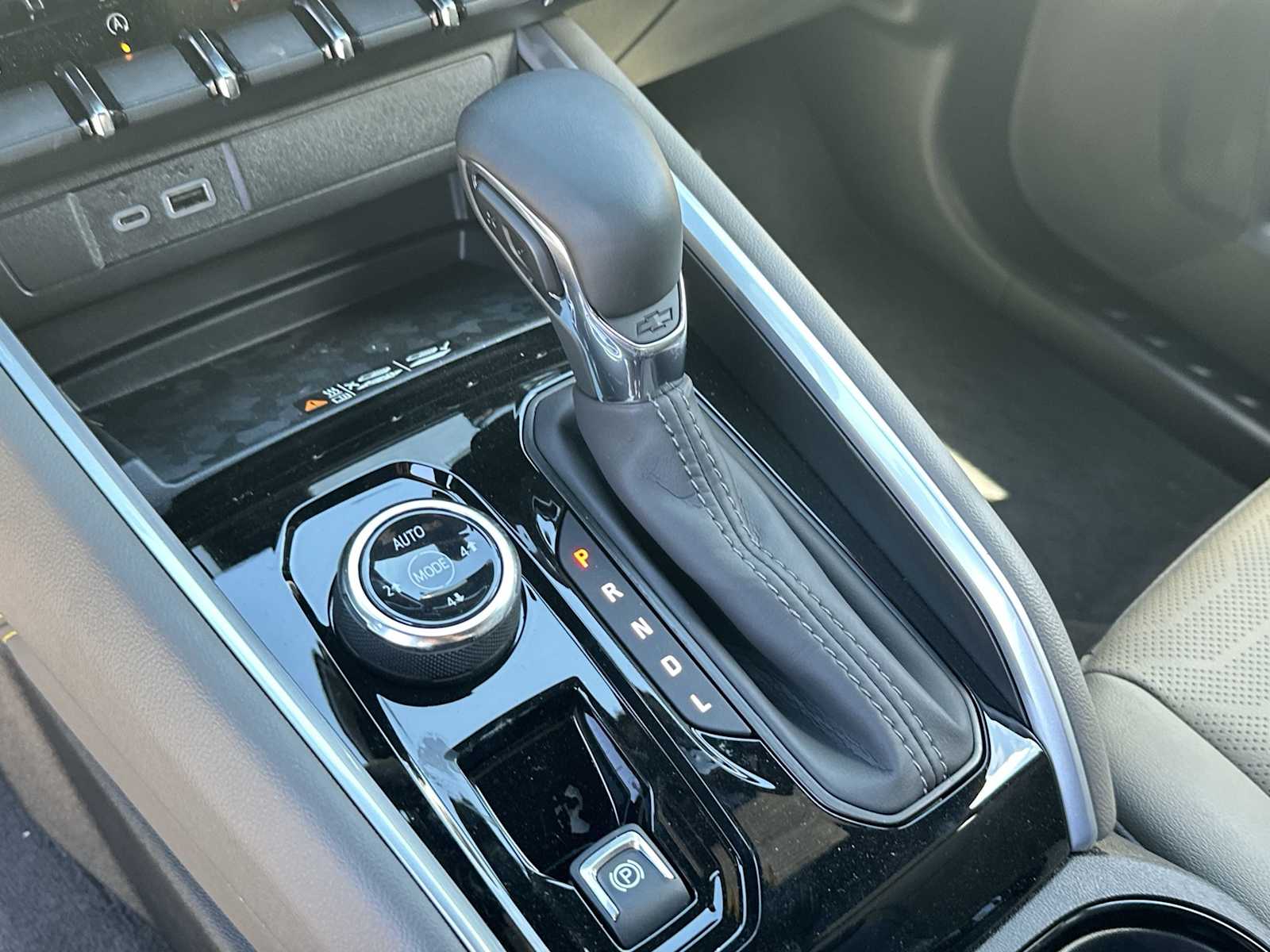 Thumbnail: 2026 Chevrolet Colorado - 24