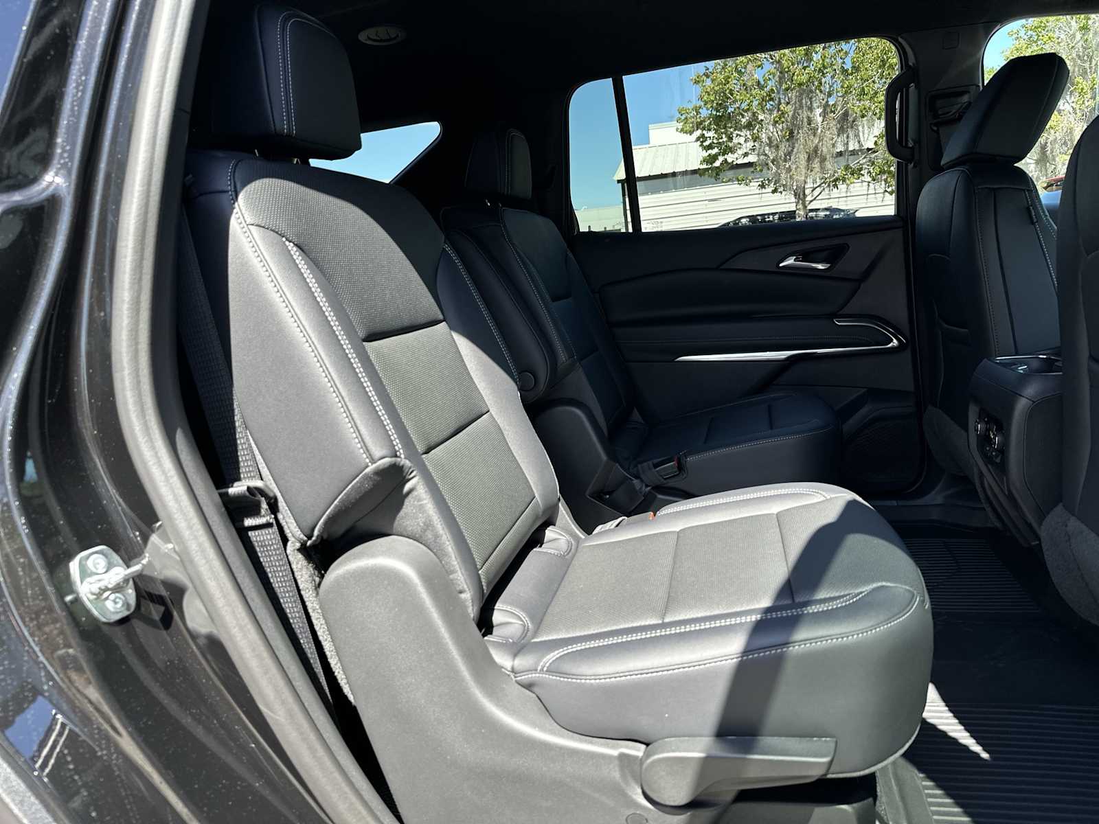 Thumbnail: 2026 Chevrolet Traverse - 18