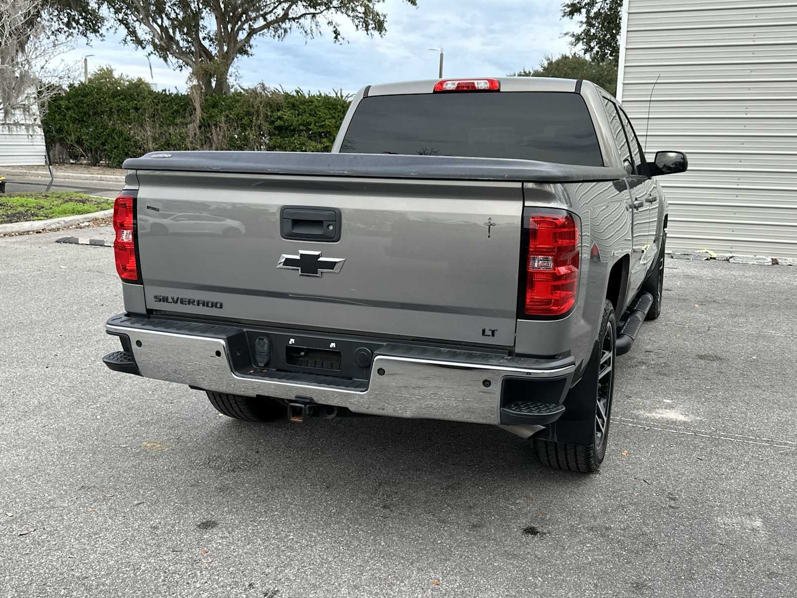 Thumbnail: 2017 Chevrolet Silverado 1500 - 6