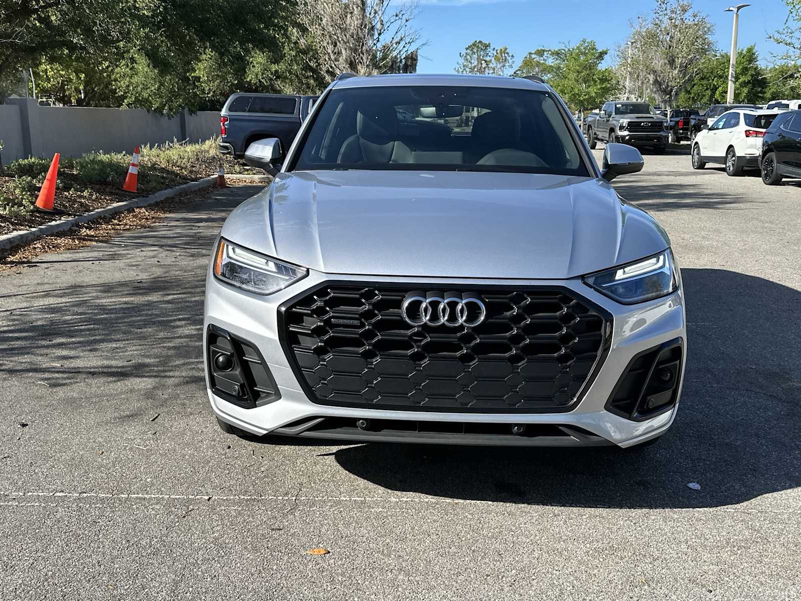Thumbnail: 2025 Audi Q5 - 9