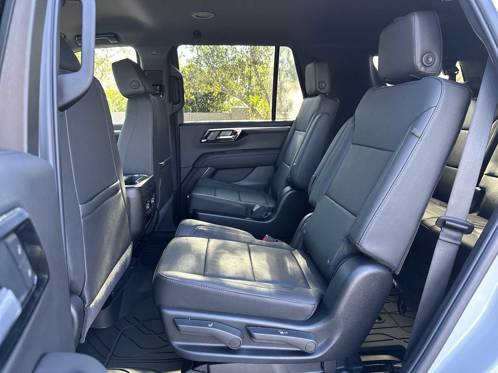 Thumbnail: 2026 Chevrolet Tahoe - 17