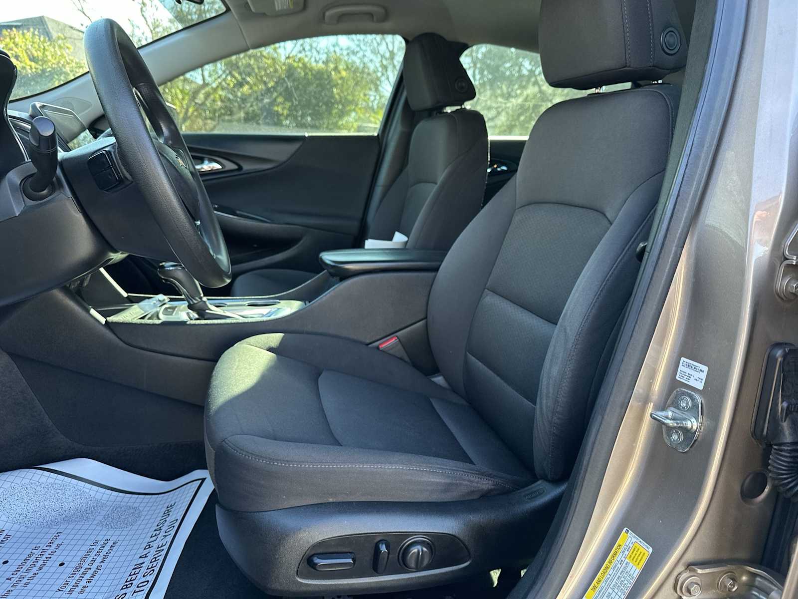 Thumbnail: 2019 Chevrolet Malibu - 2