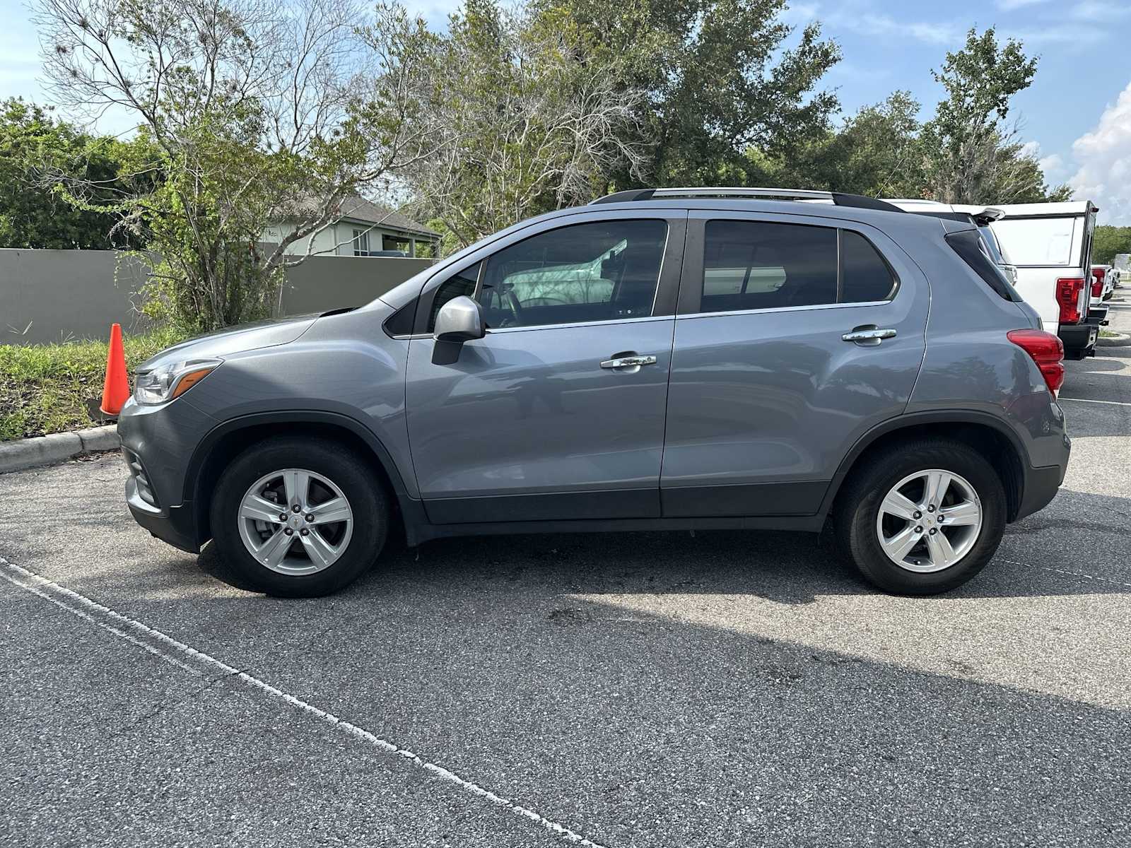 Thumbnail: 2019 Chevrolet Trax - 2