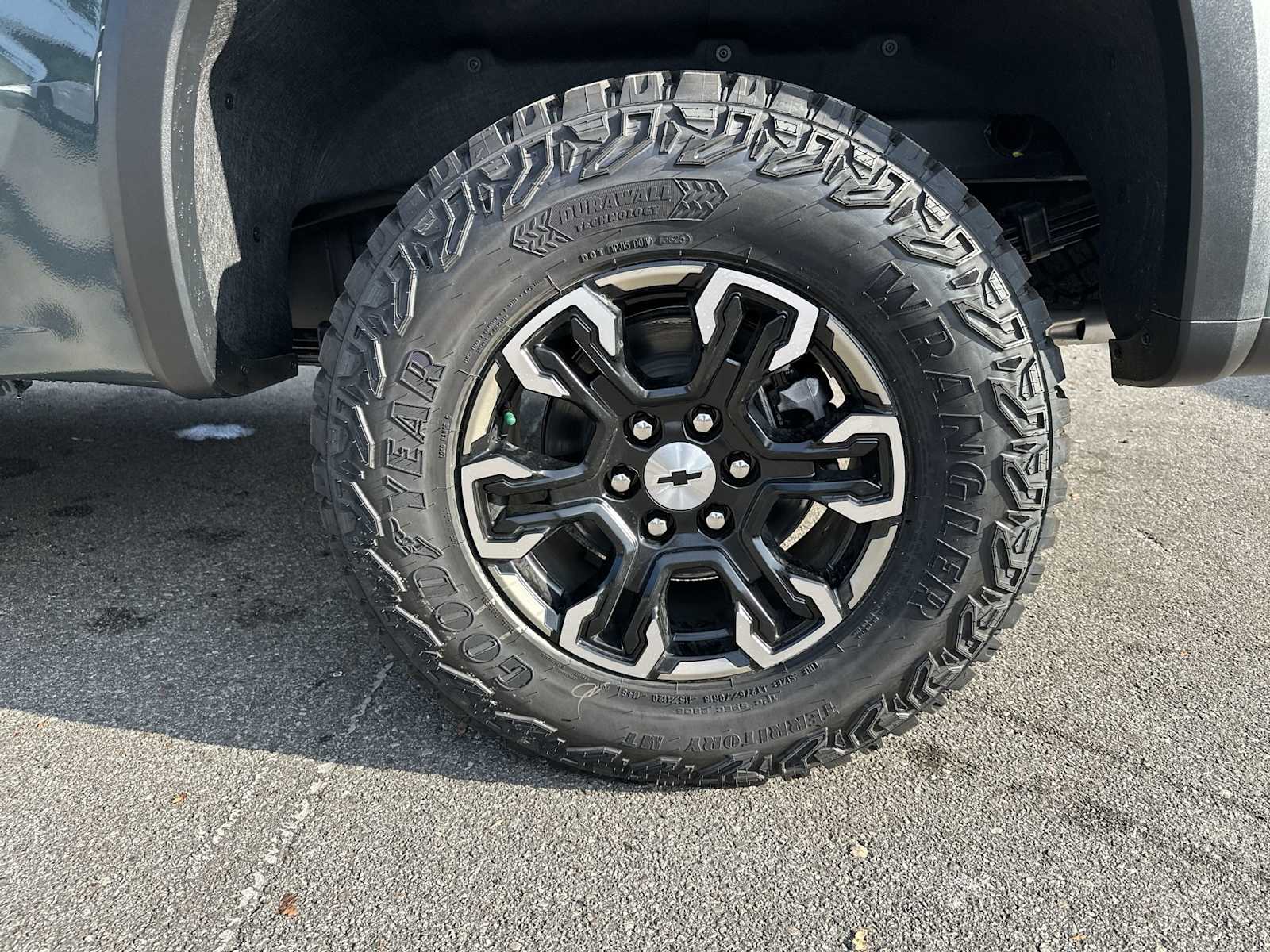 Thumbnail: 2026 Chevrolet Silverado 1500 - 12