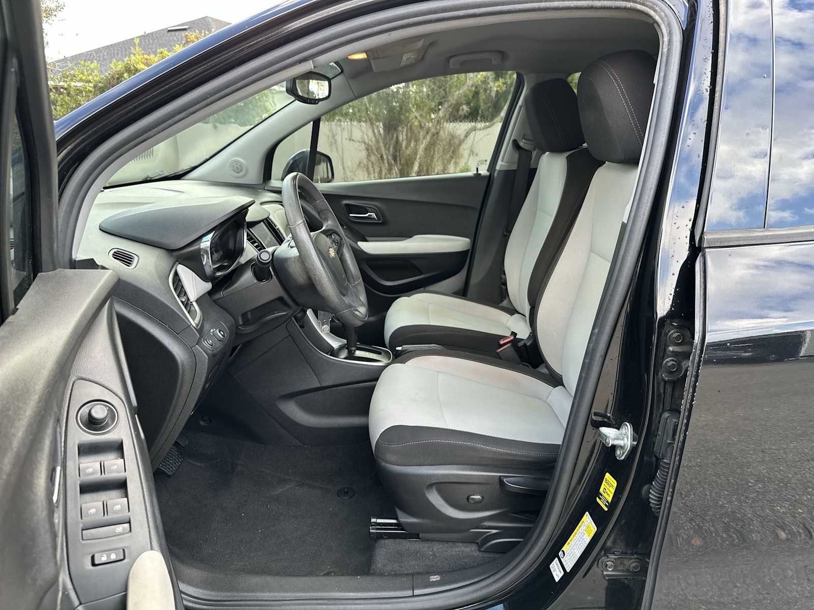 Thumbnail: 2020 Chevrolet Trax - 2