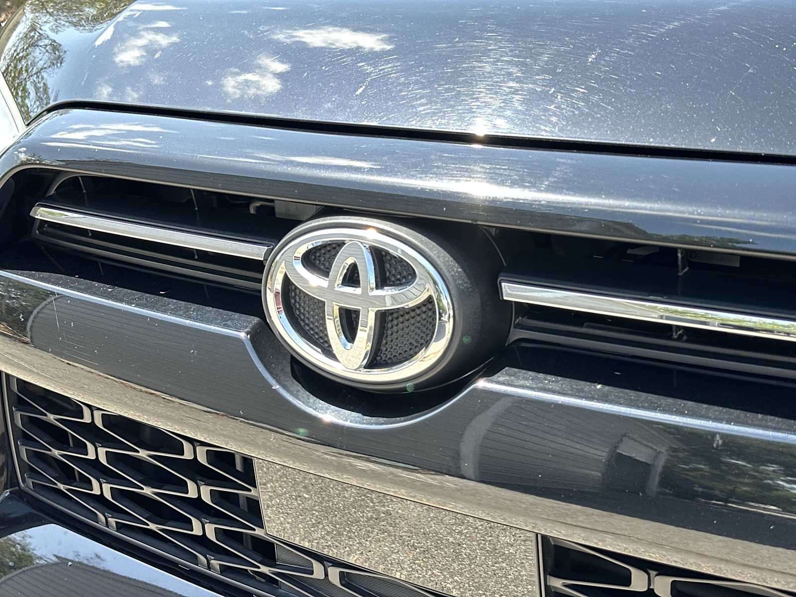 Thumbnail: 2020 Toyota 4Runner - 10