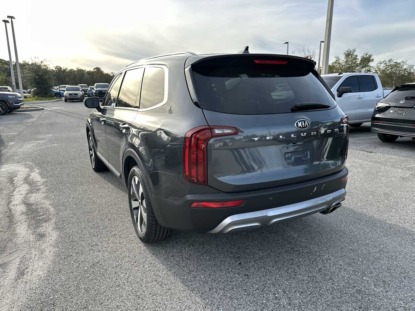 Thumbnail: 2021 Kia Telluride - 4