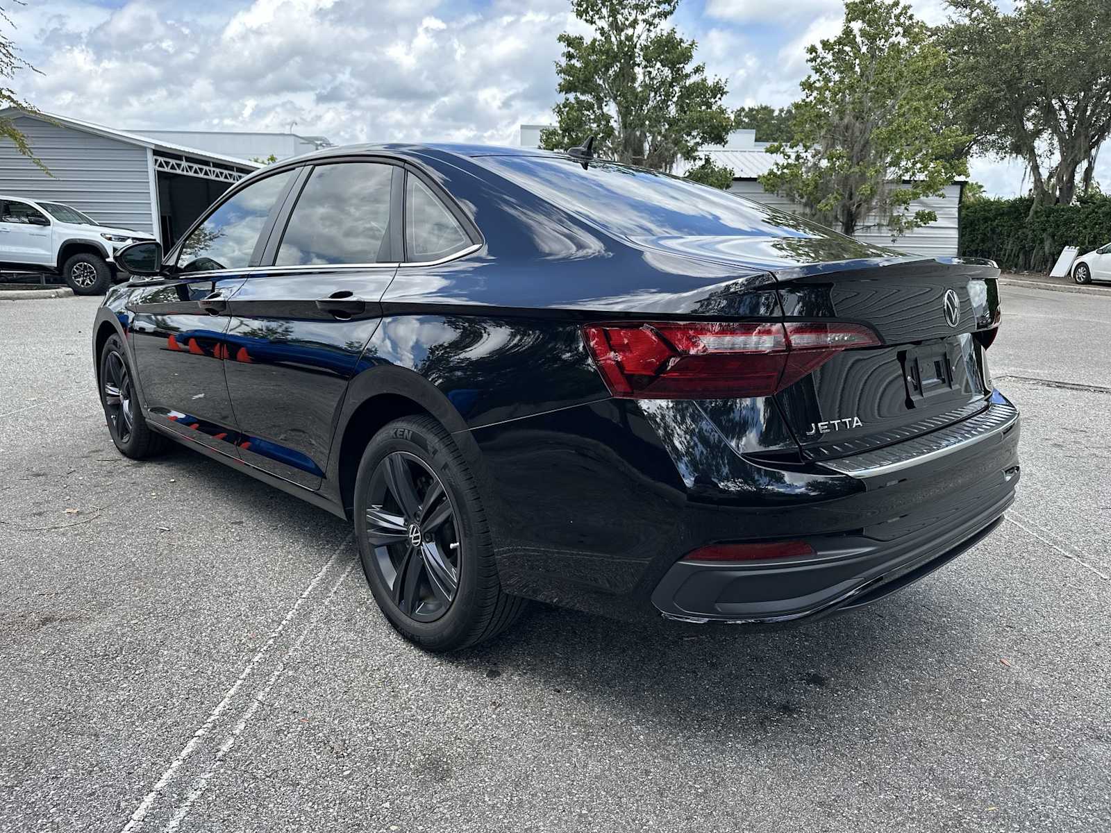 Thumbnail: 2024 Volkswagen Jetta - 4