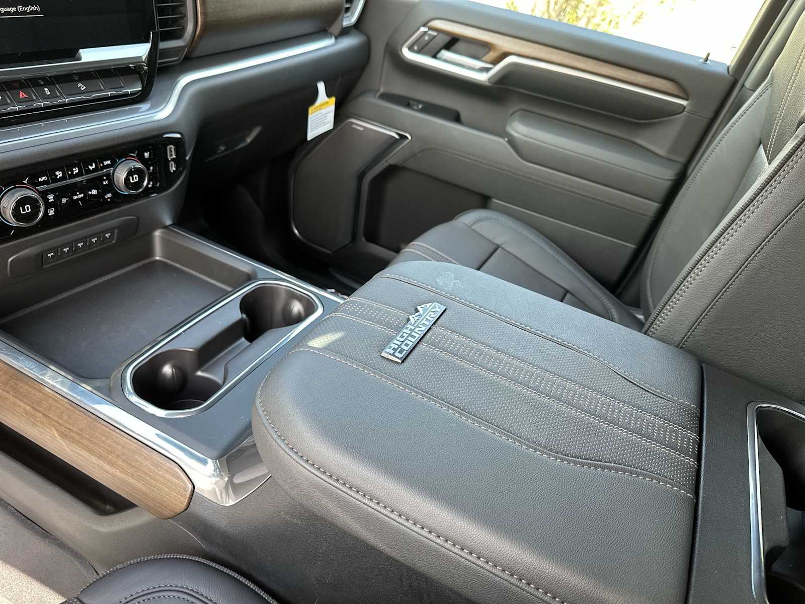 Thumbnail: 2026 Chevrolet Silverado 2500 - 21