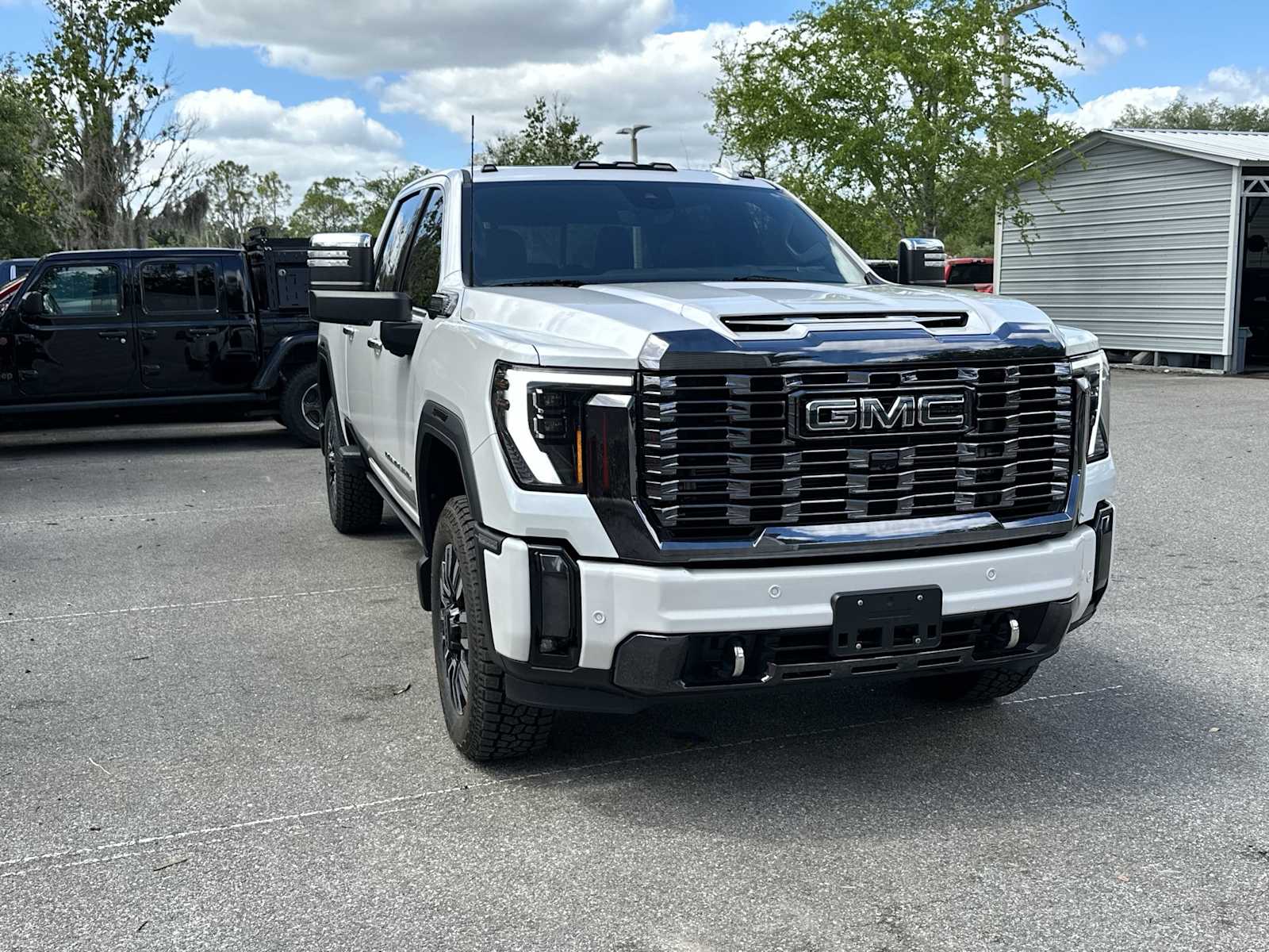 Thumbnail: 2024 GMC Sierra 3500 - 8