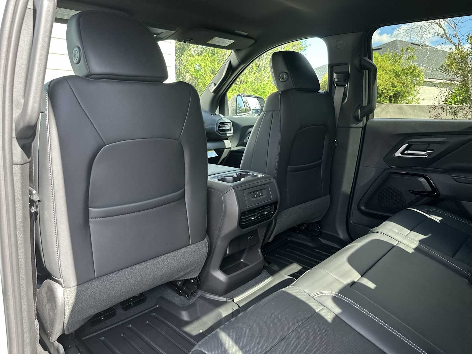 Thumbnail: 2026 Chevrolet Silverado EV - 16